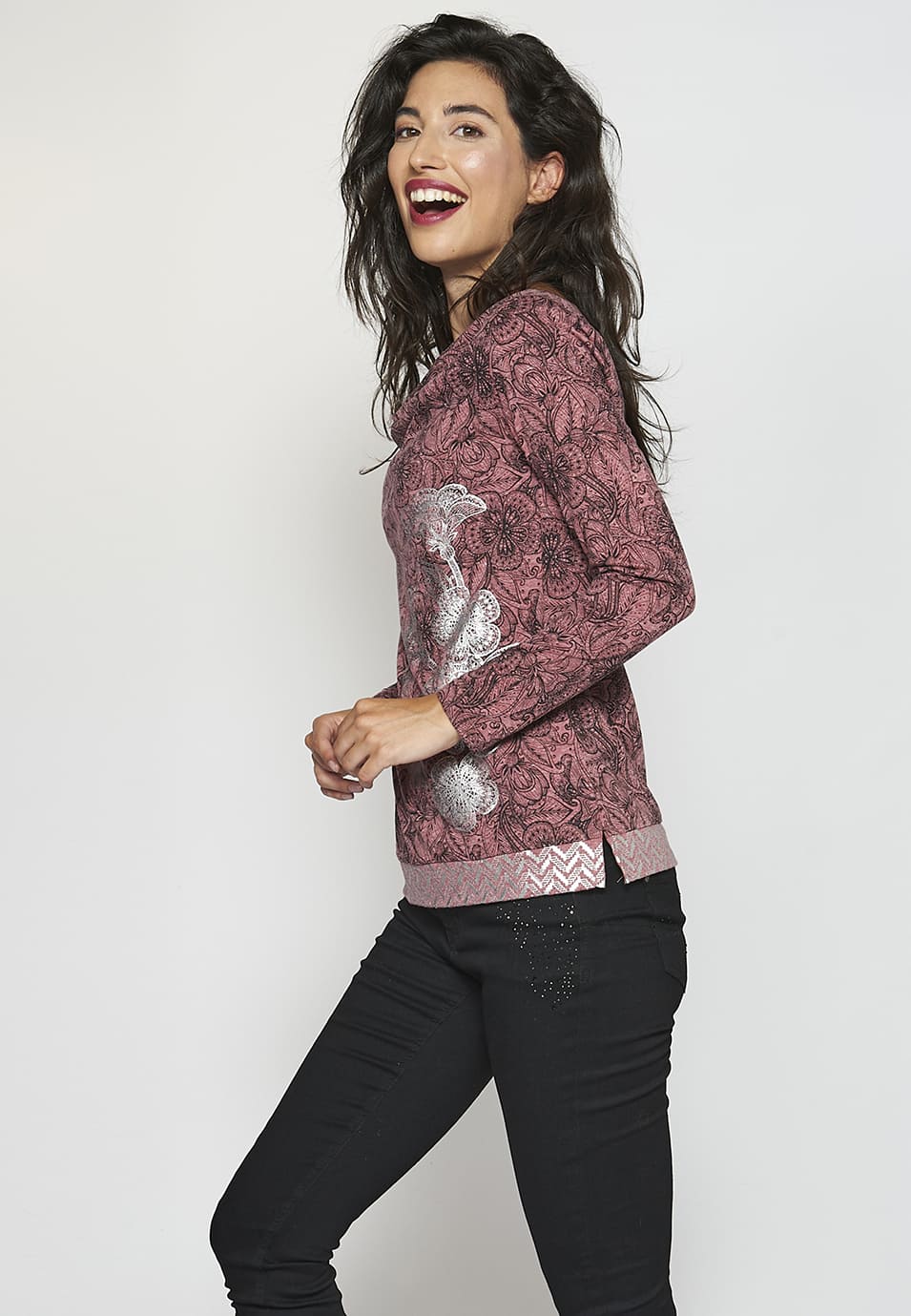 Camiseta manga larga acabada en rib con estampado floral para mujer