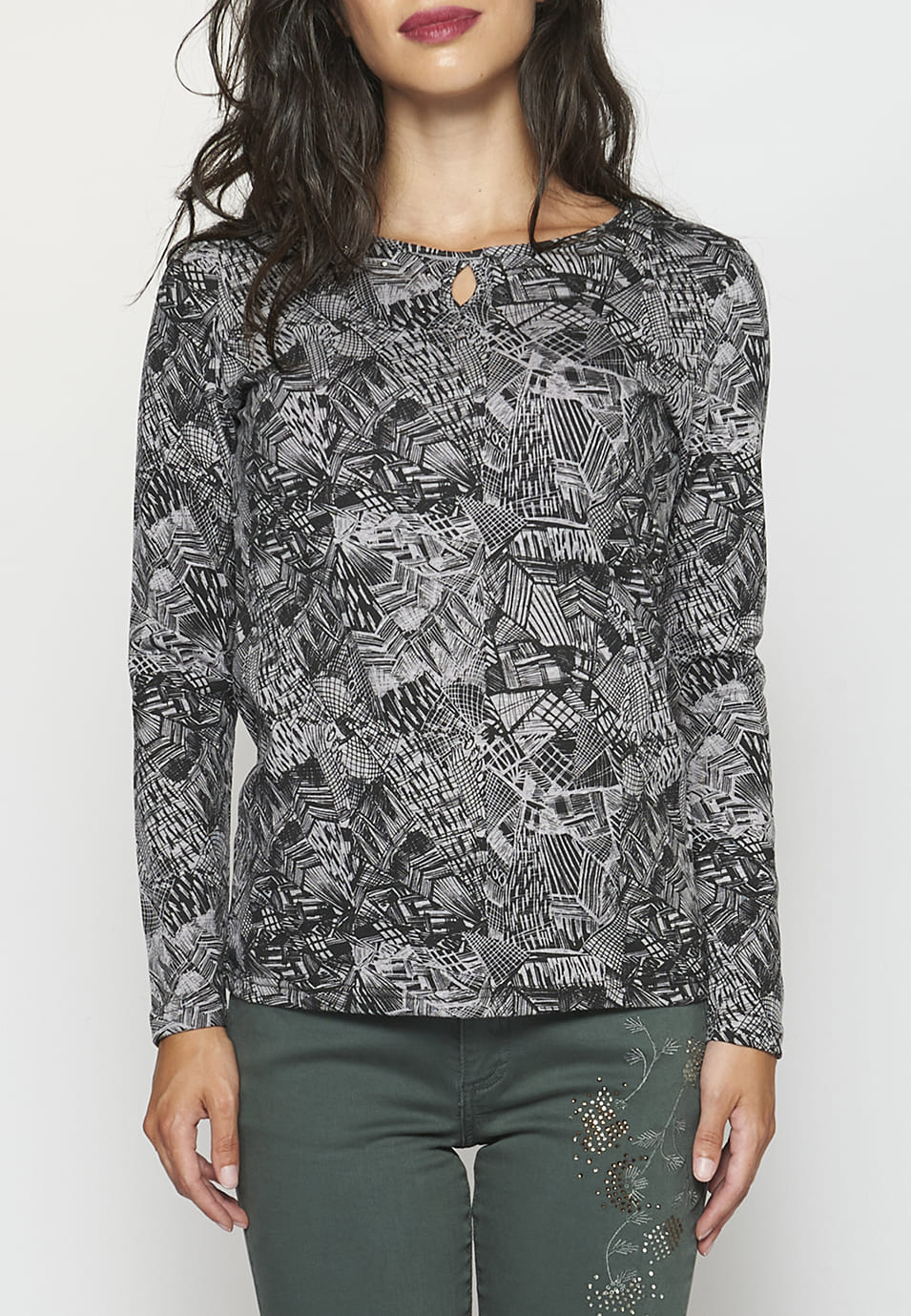 Camiseta manga larga de escote redondo con estampado geométrico para mujer