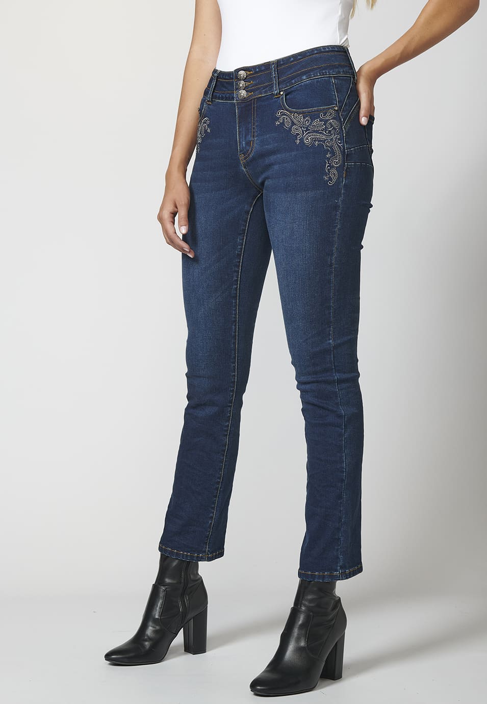 Pantalones slim jeans denim elásticos efecto push up para mujer