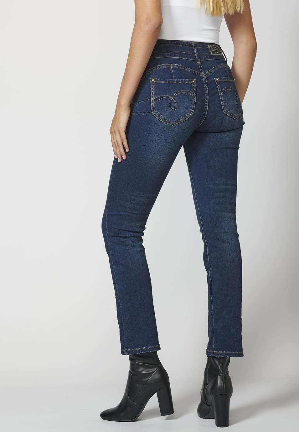 Pantalones slim jeans denim elásticos efecto push up para mujer