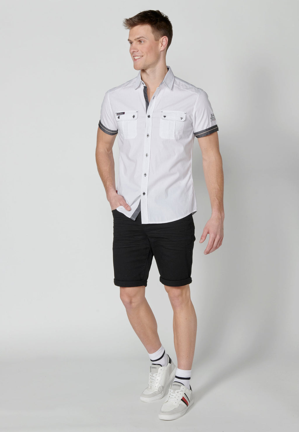 Camisa Hombre Manga Corta Algodón Bolsillos Solapa – Koroshi 2311CC01