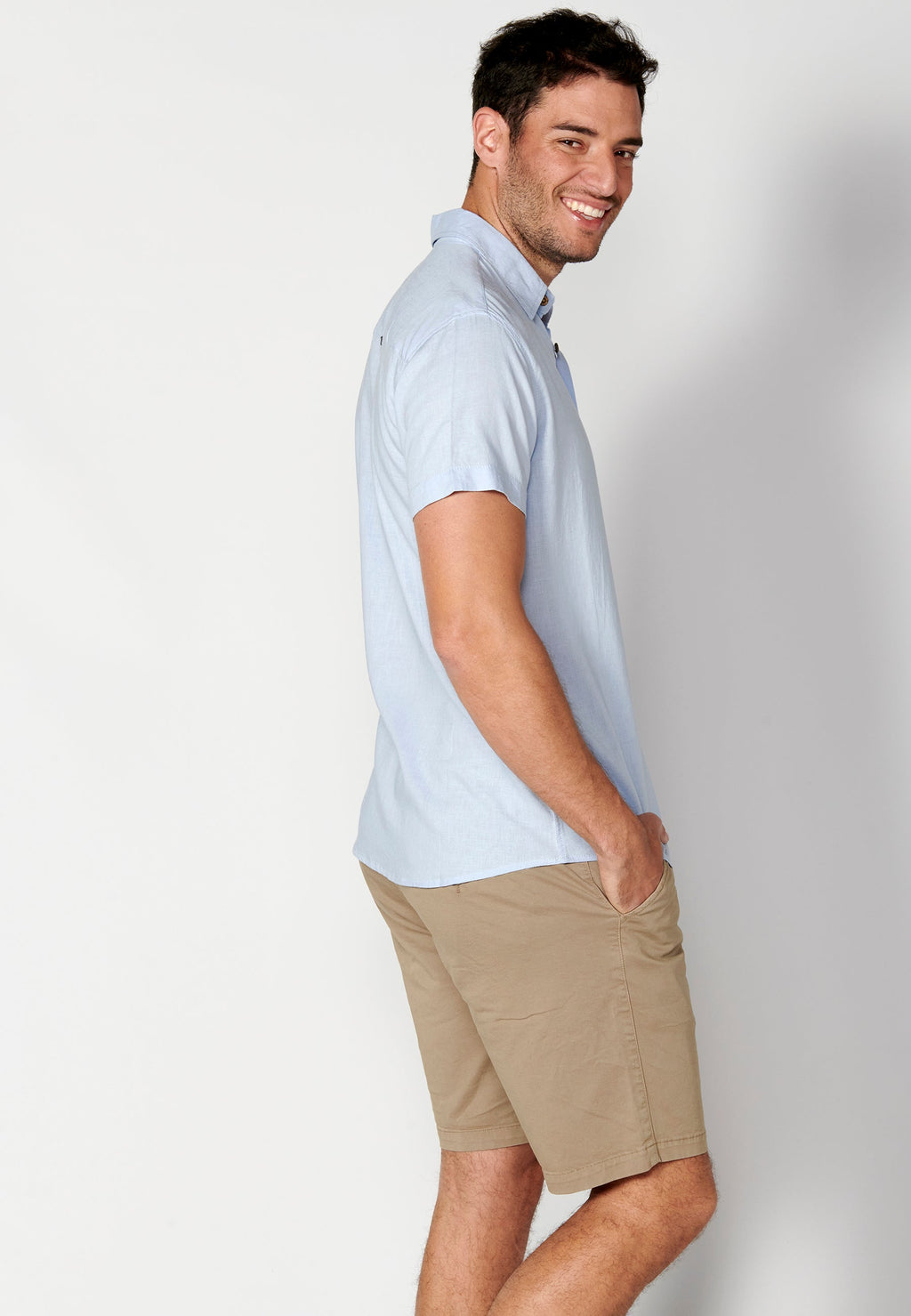 Camisa Hombre Manga Corta Lino Viscosa con Vuelta en Manga – Koroshi 2311CC08