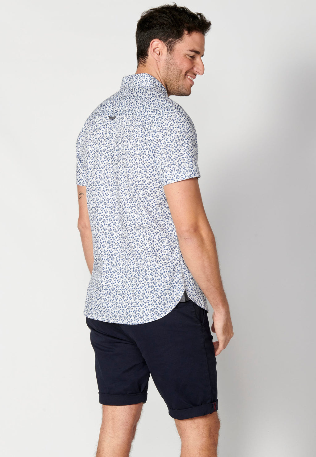Camisa Hombre Manga Corta Algodón Micro Estampado – Koroshi 2311CC32