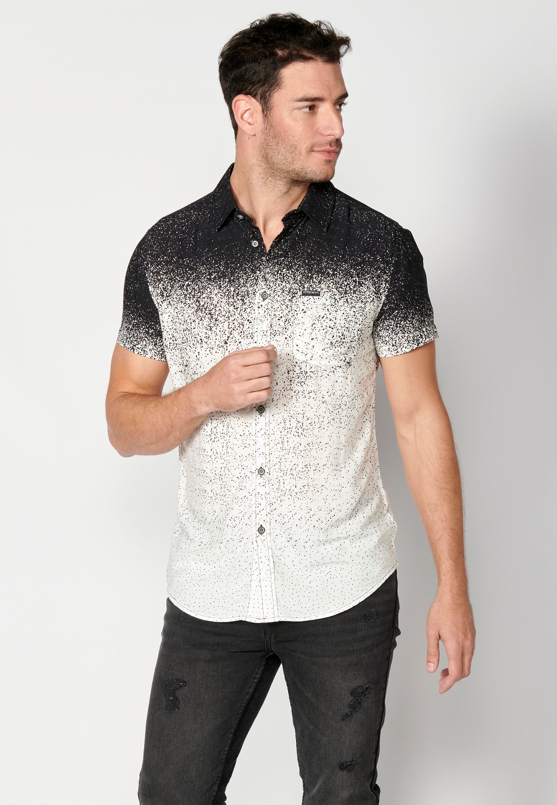 Camisa Hombre Manga Corta Estampado Degradado Viscosa – Koroshi 2311CC36