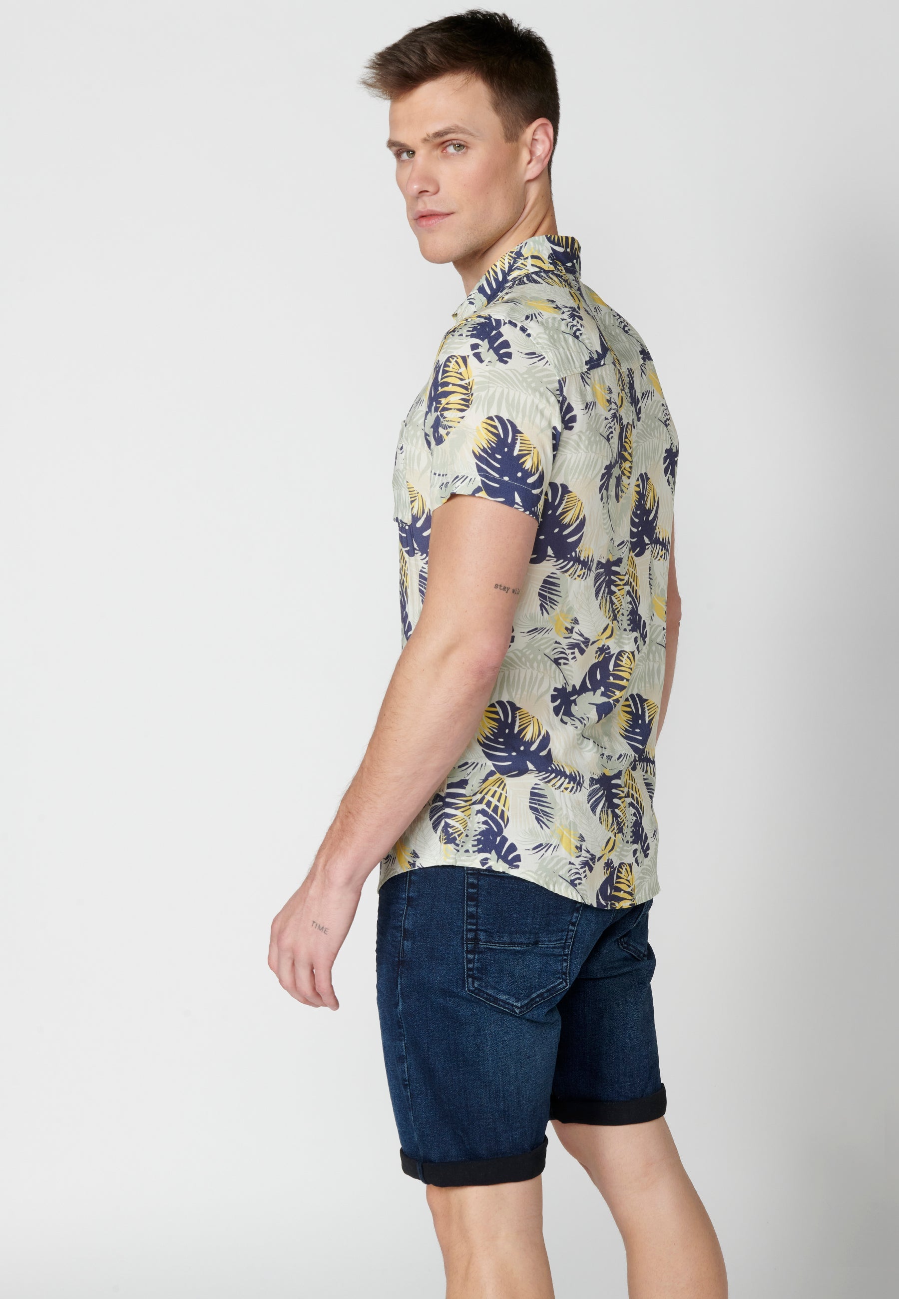 Camisa Hombre Manga Corta Estampado Degradado Viscosa – Koroshi 2311CC36