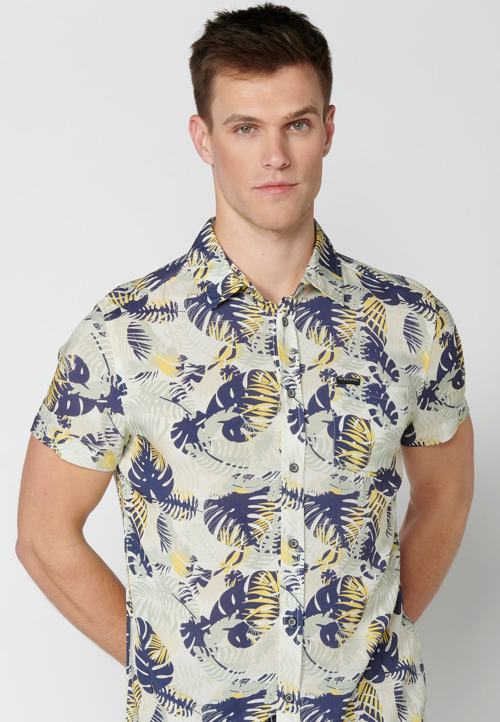 Camisa Hombre Manga Corta Estampado Degradado Viscosa – Koroshi 2311CC36