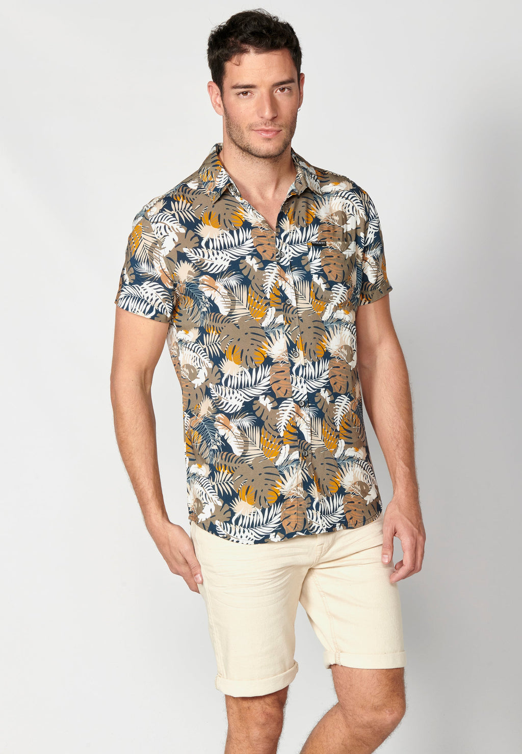 Camisa Hombre Manga Corta Estampado Degradado Viscosa – Koroshi 2311CC36