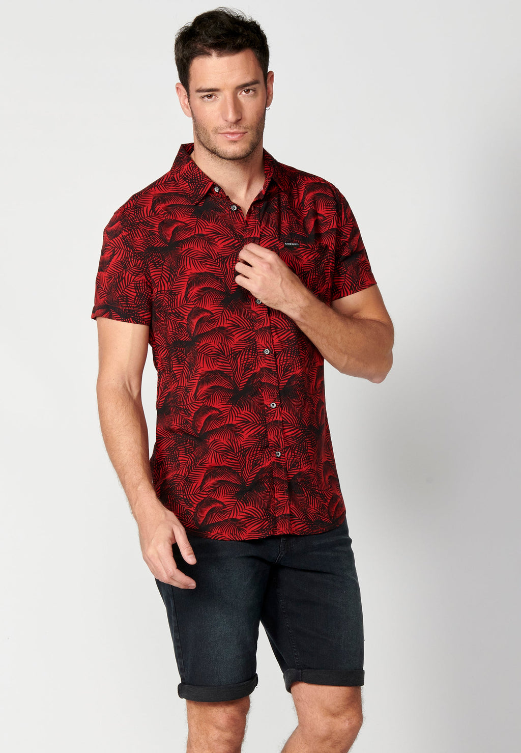 Camisa Hombre Manga Corta Estampado Degradado Viscosa – Koroshi 2311CC36
