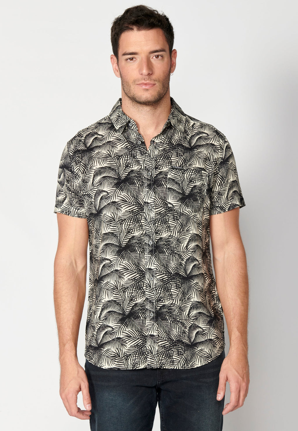 Camisa Hombre Manga Corta Estampado Degradado Viscosa – Koroshi 2311CC36