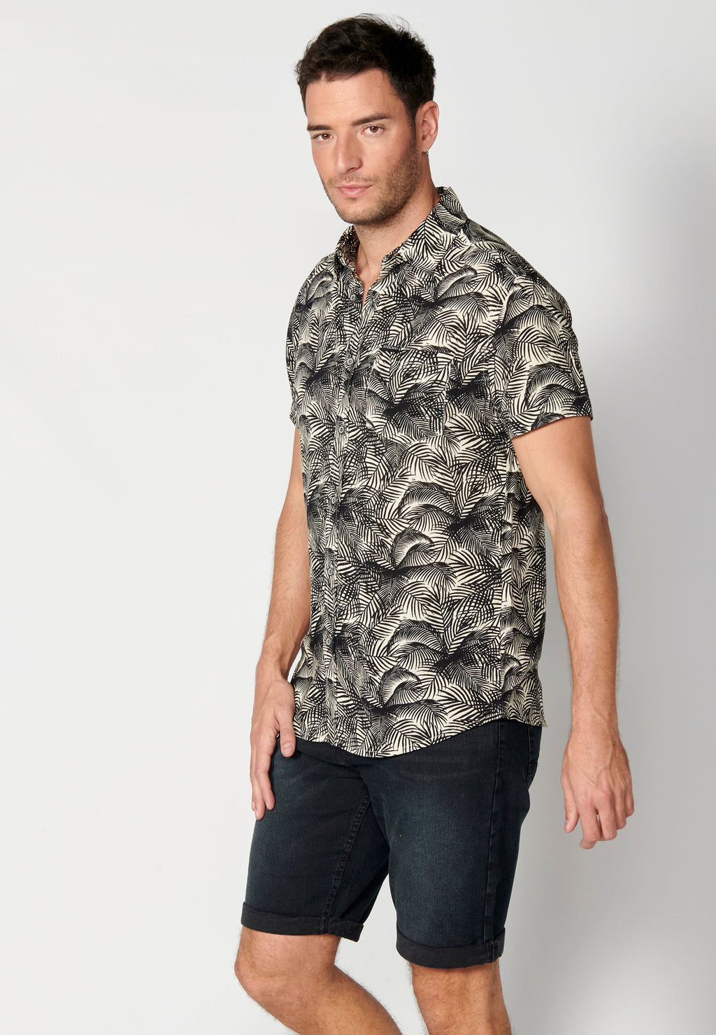 Camisa Hombre Manga Corta Estampado Degradado Viscosa – Koroshi 2311CC36