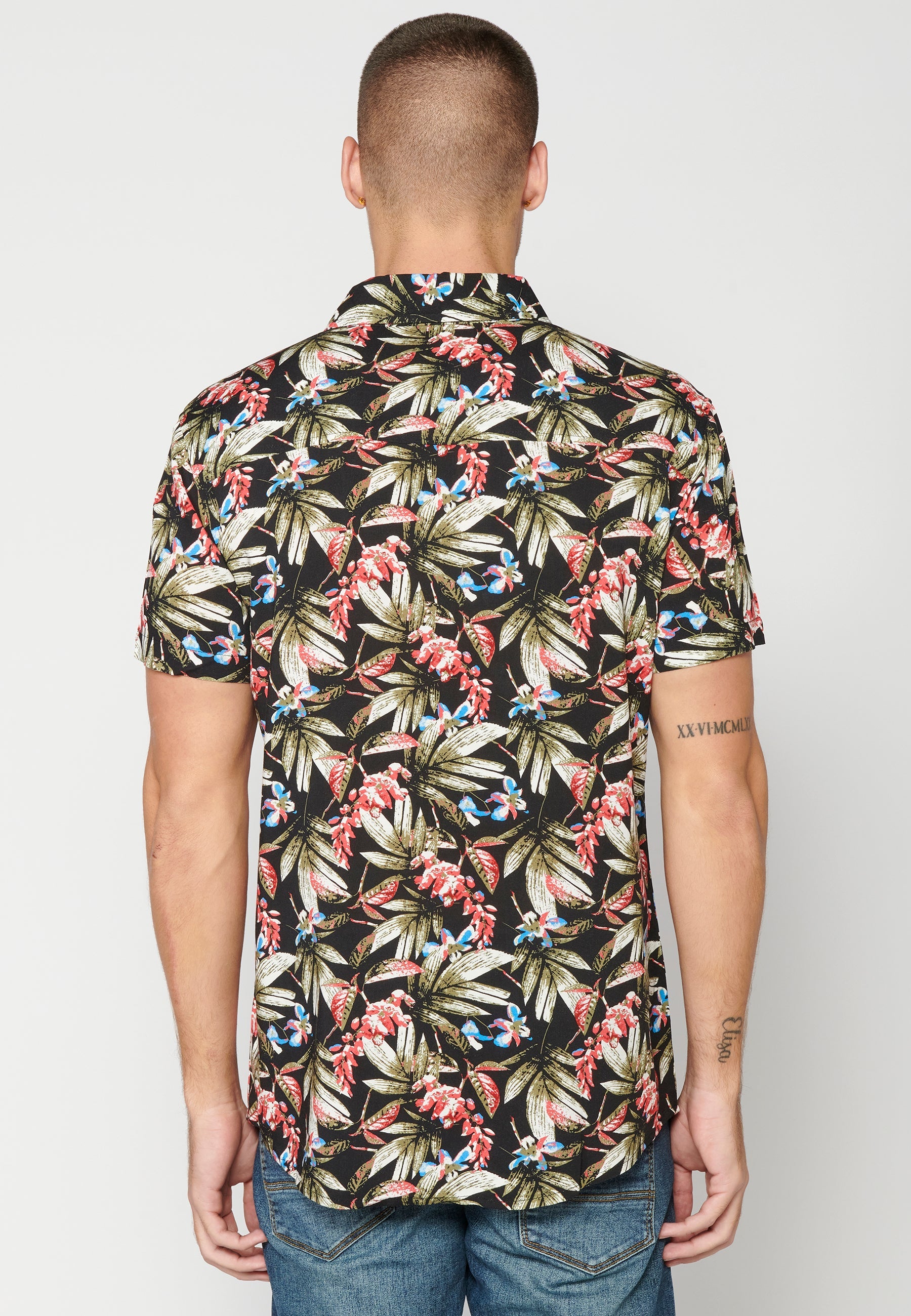 Camisa Hombre Manga Corta Estampado Tropical con Bolsillo Viscosa – Koroshi 2311CC37