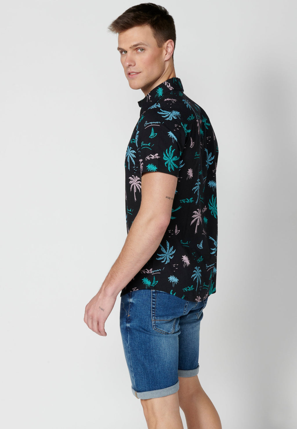Camisa Hombre Manga Corta Estampado Palmeras Algodón Viscosa – Koroshi 2311CC39