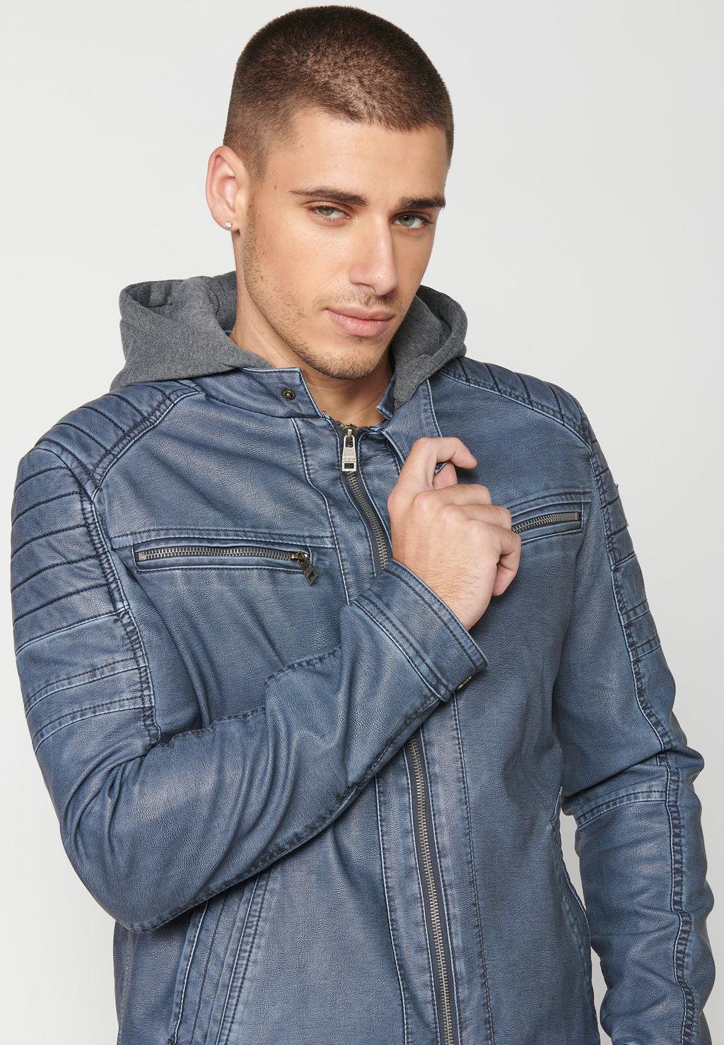 Chaqueta Cuero Sintético con Capucha Hombre – Koroshi 2311JA05