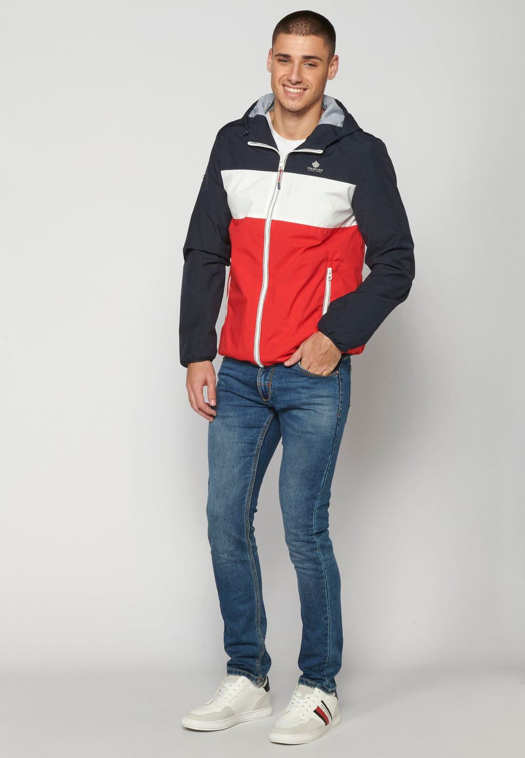 Chaqueta Cortavientos Capucha Hombre – Koroshi Azul Marino