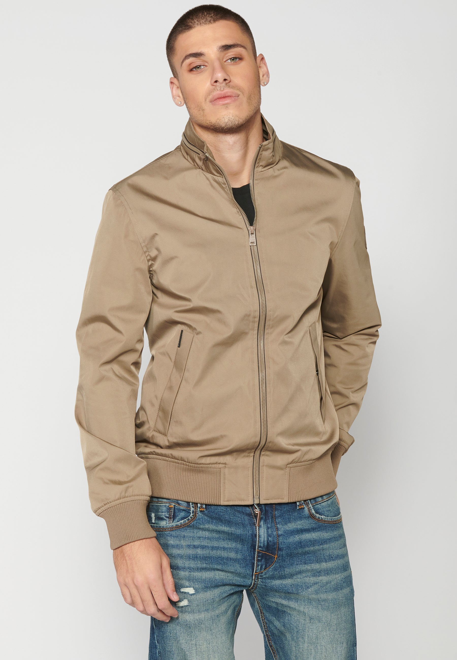 Chaqueta Bomber Hombre Cuello Alto y Cremallera – Koroshi Beige