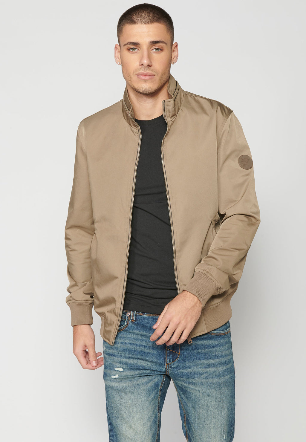 Chaqueta Bomber Hombre Cuello Alto y Cremallera – Koroshi Beige