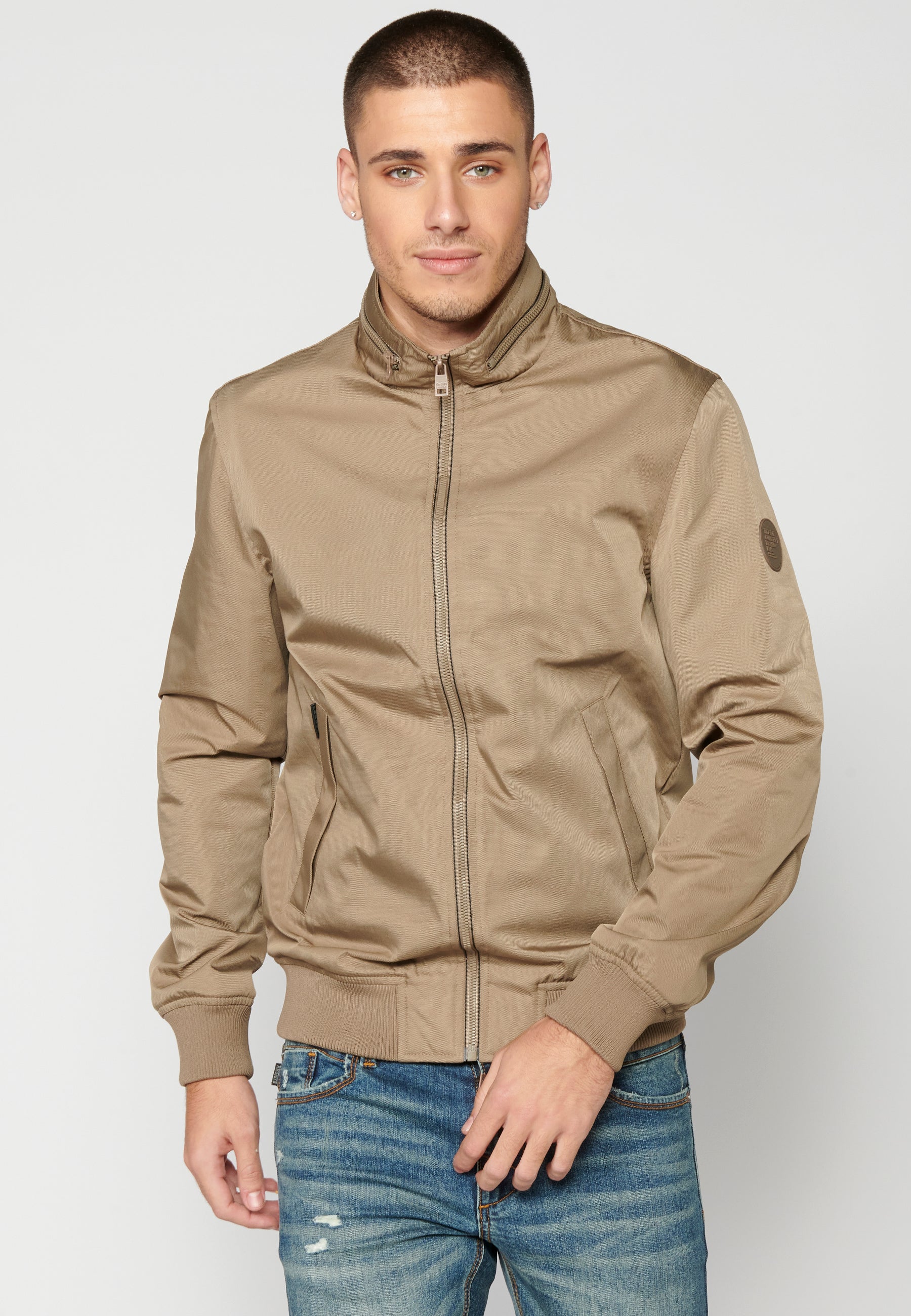 Chaqueta Bomber Hombre Cuello Alto y Cremallera – Koroshi Beige