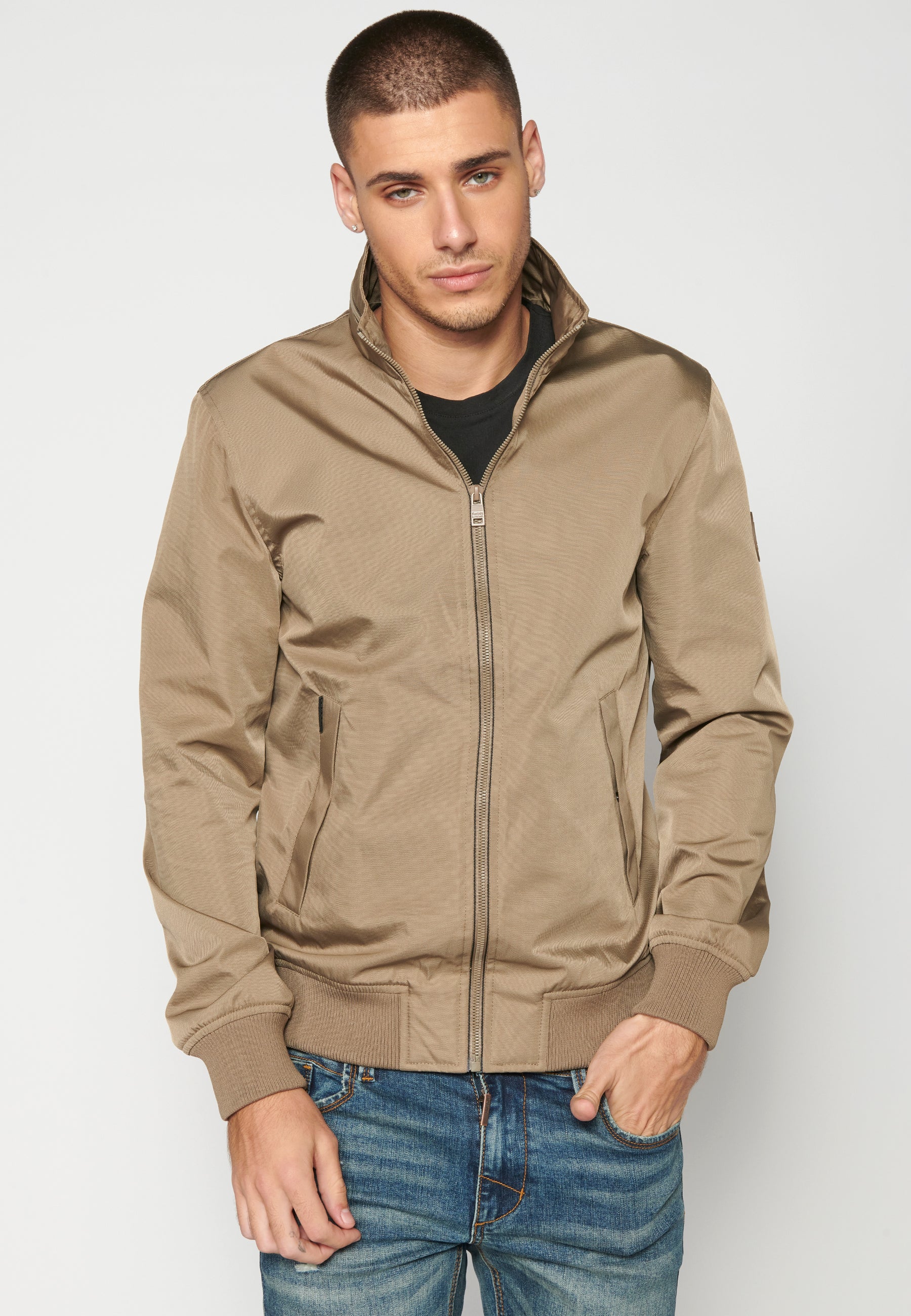 Chaqueta Bomber Hombre Cuello Alto y Cremallera – Koroshi Beige