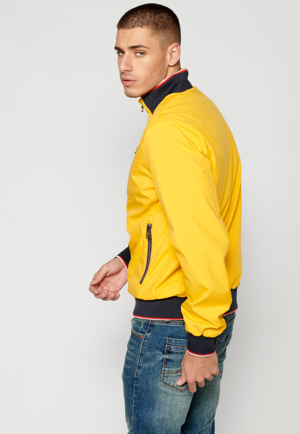Chaqueta Bomber Hombre Cuello Rib y Cremallera – Koroshi 2311JA16