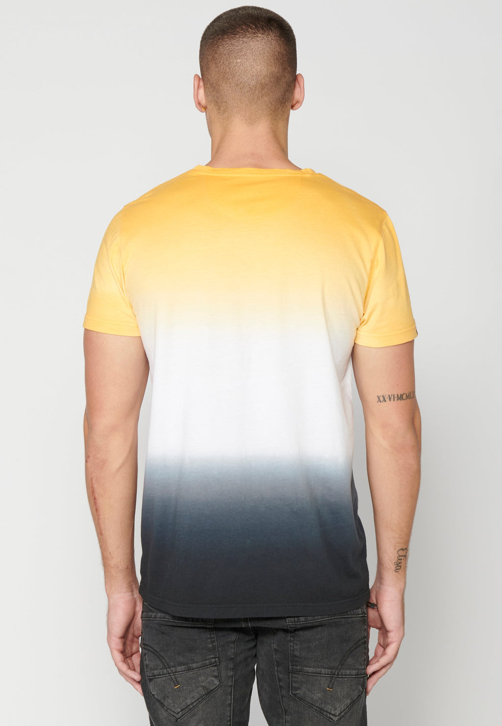 Camiseta Hombre Manga Corta Cuello Redondo Degradado – Koroshi 2311MC01