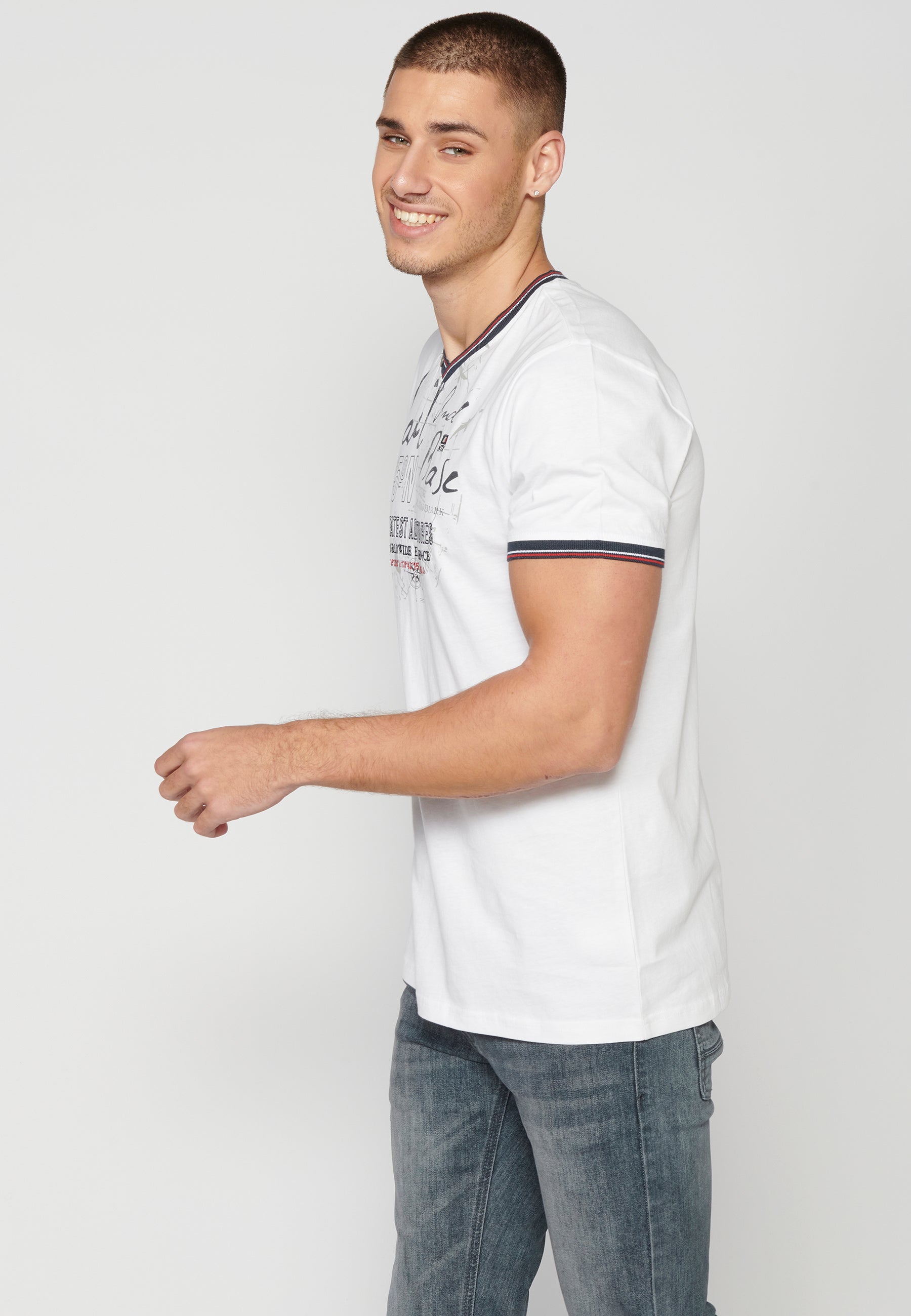 Camiseta Hombre Manga Corta Cuello Pico Estampada – Koroshi 2311MC04