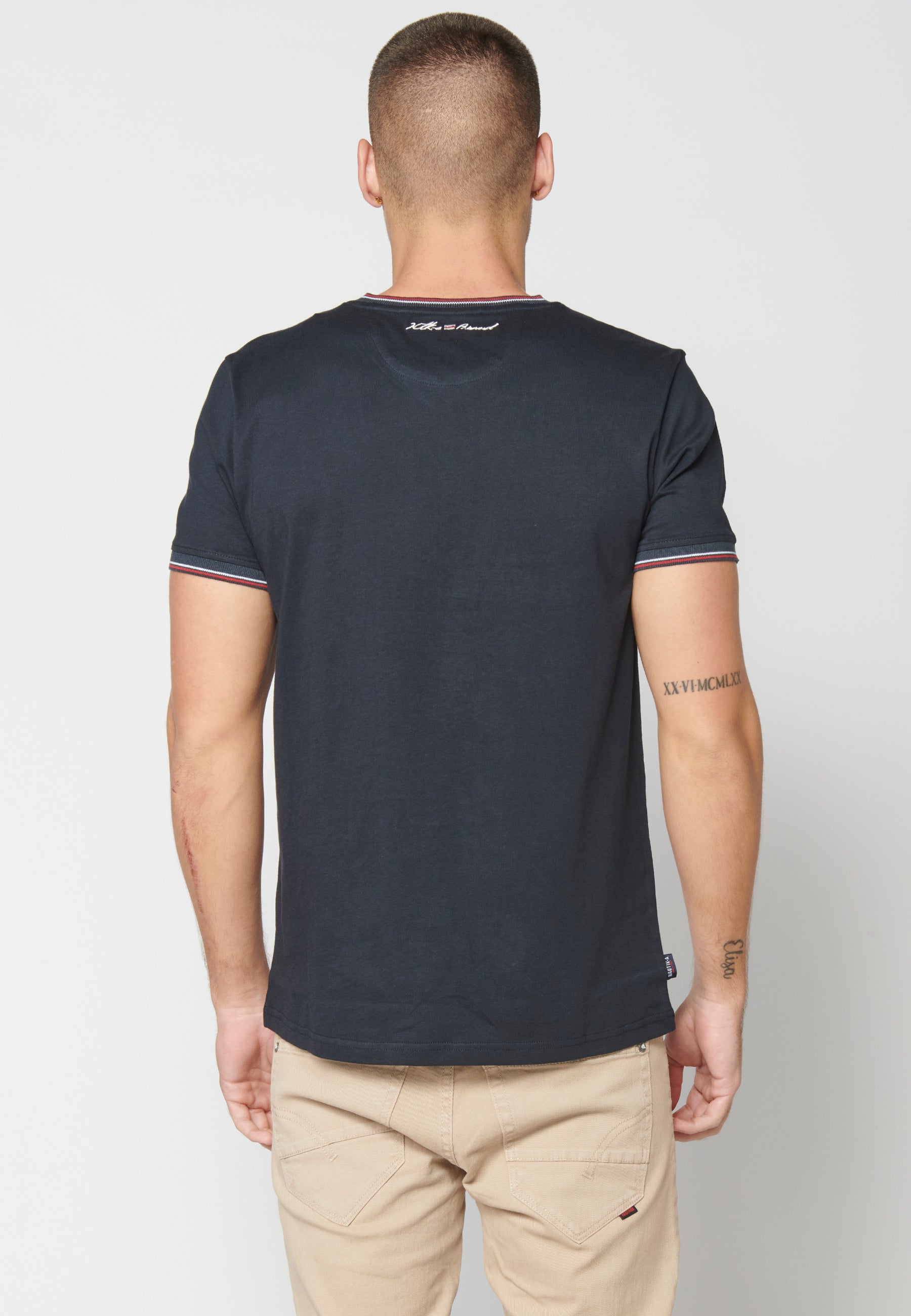 Camiseta Hombre Manga Corta Cuello Pico Estampada – Koroshi 2311MC04