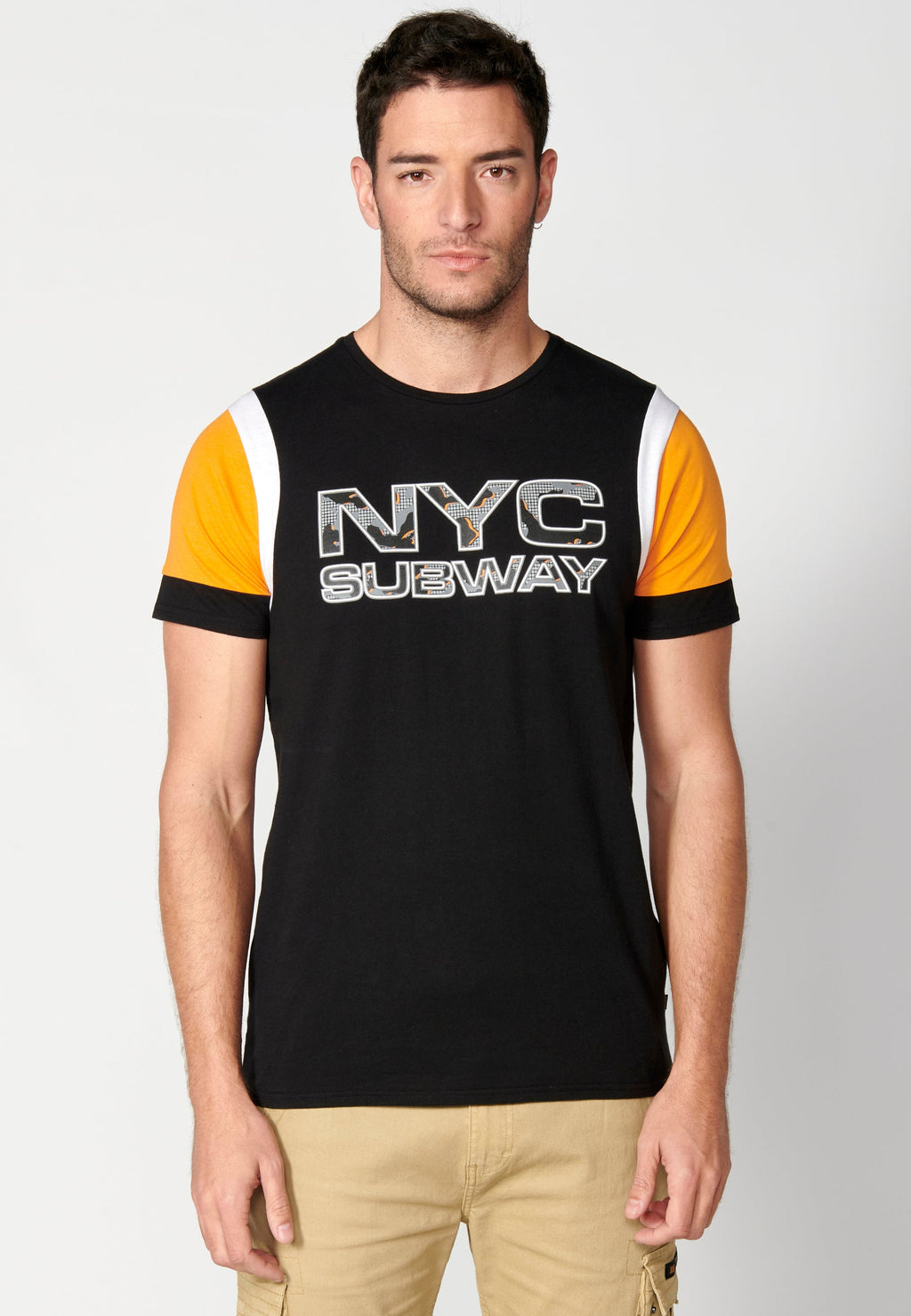 Camiseta Hombre Manga Corta Cuello Redondo Estampada – Koroshi Negro