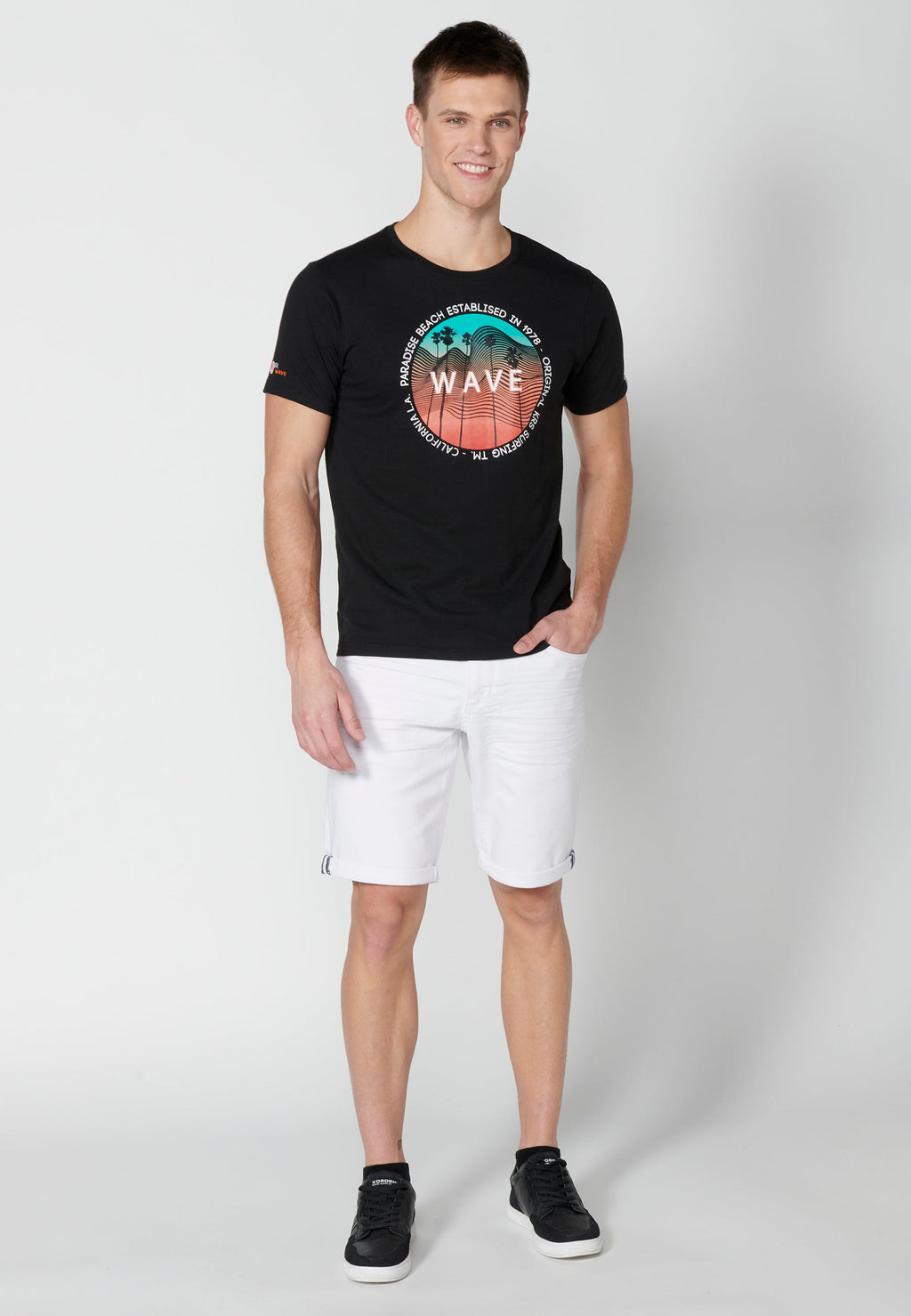 Camiseta Hombre Manga Corta Cuello Redondo Estampada – Koroshi Negro