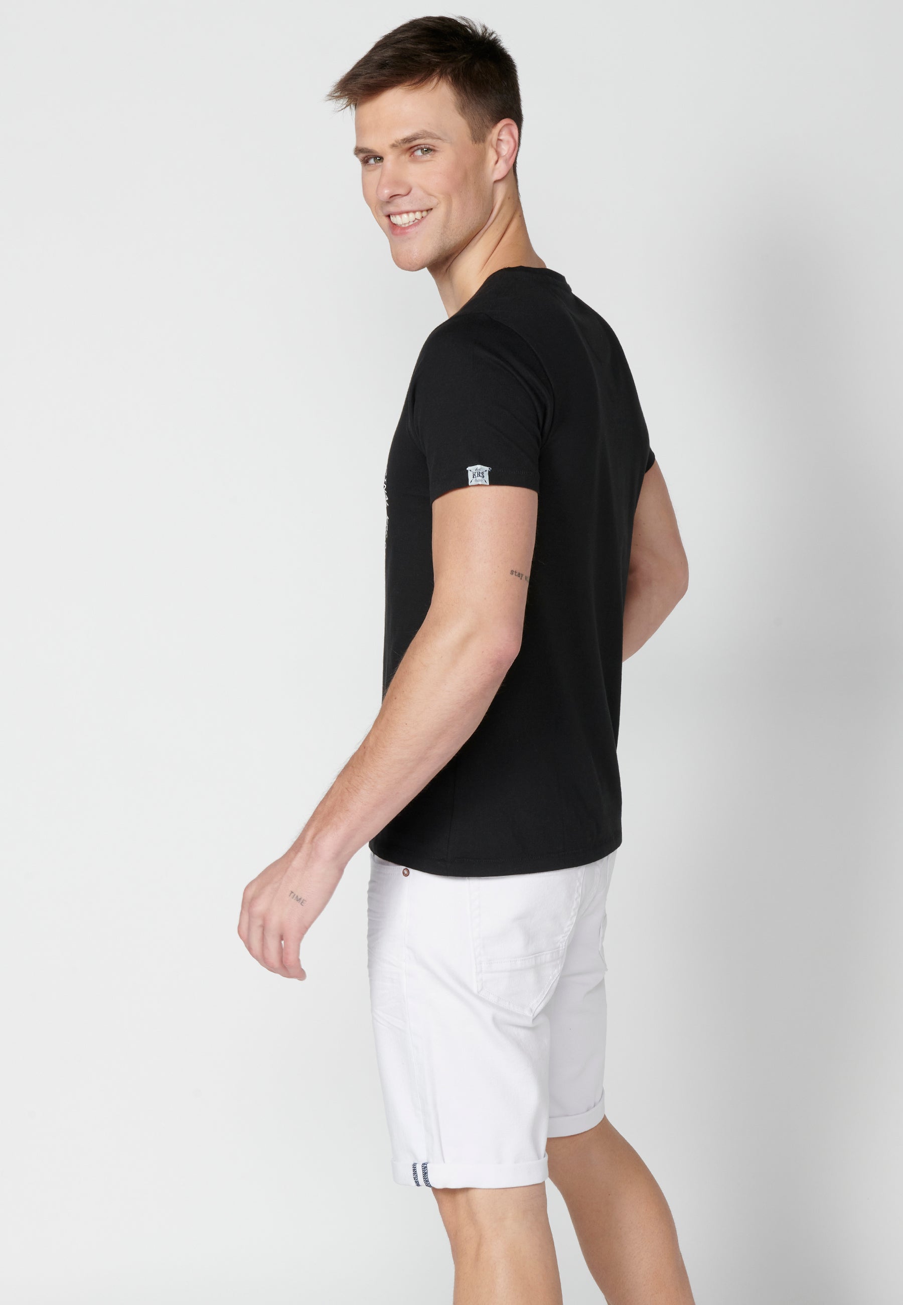 Camiseta Hombre Manga Corta Cuello Redondo Estampada – Koroshi Negro