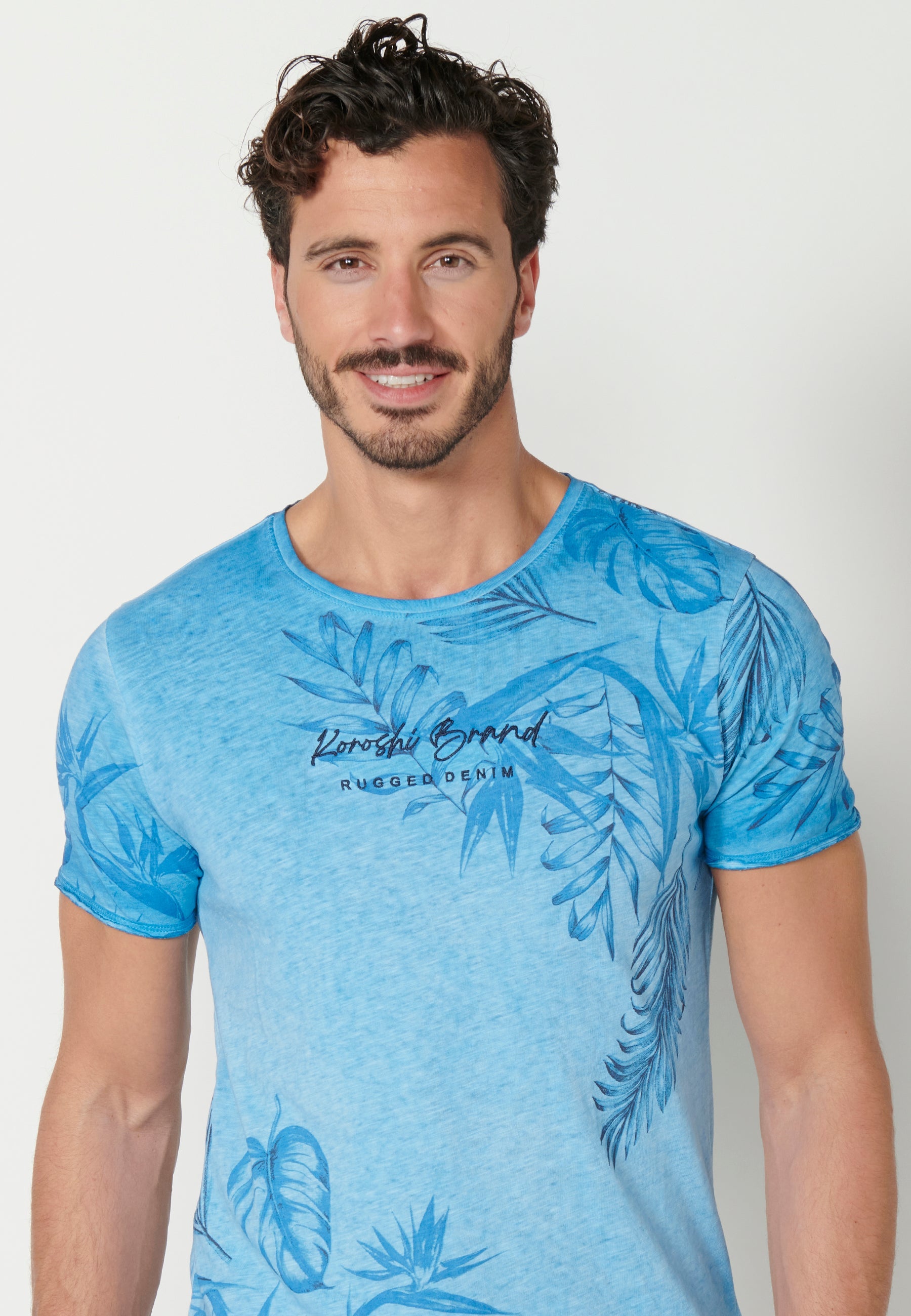 Camiseta Hombre Manga Corta Cuello Redondo Tropical – Koroshi Azul