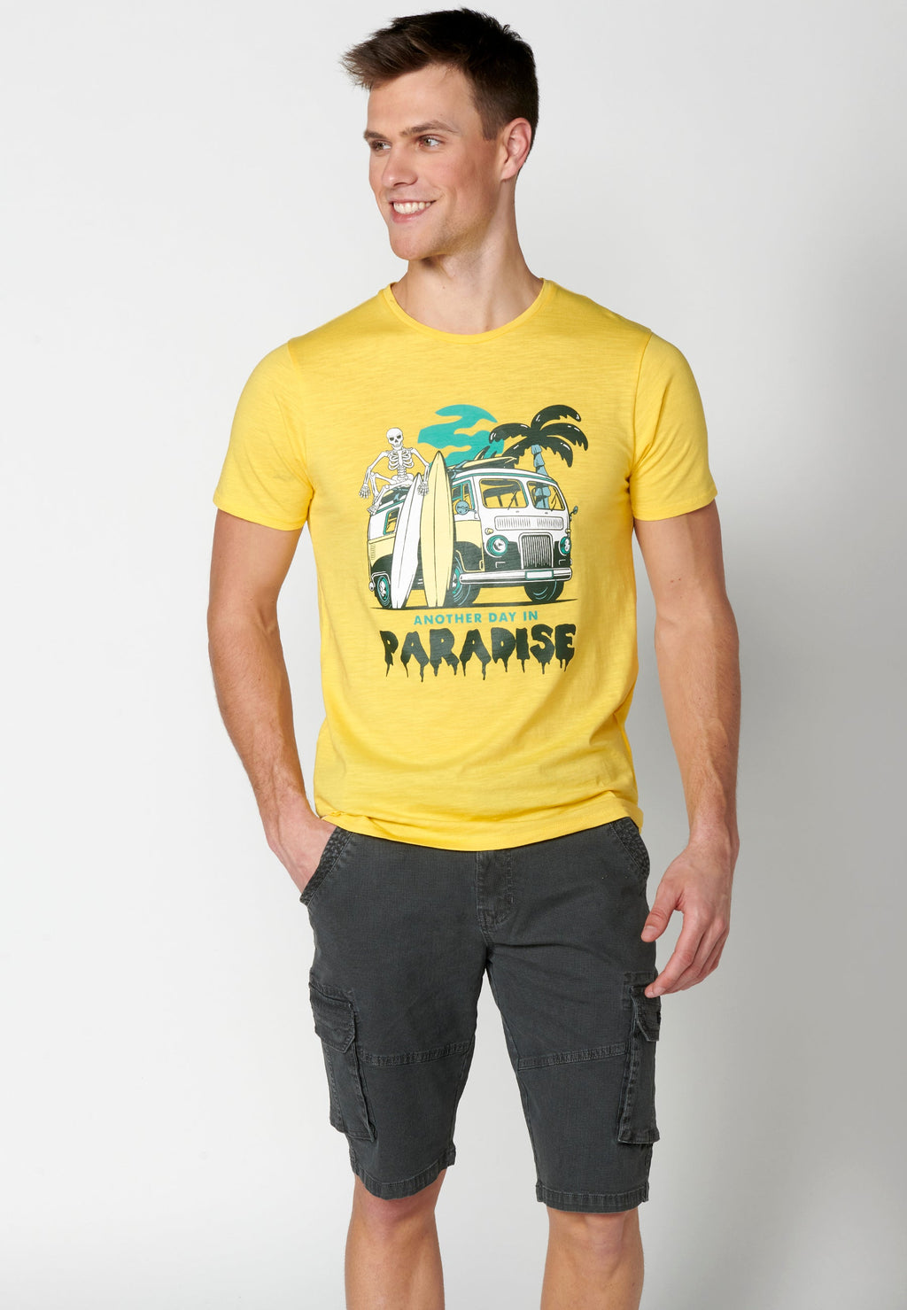 Camiseta Hombre Manga Corta Cuello Redondo Estampada – Koroshi 2311MC38