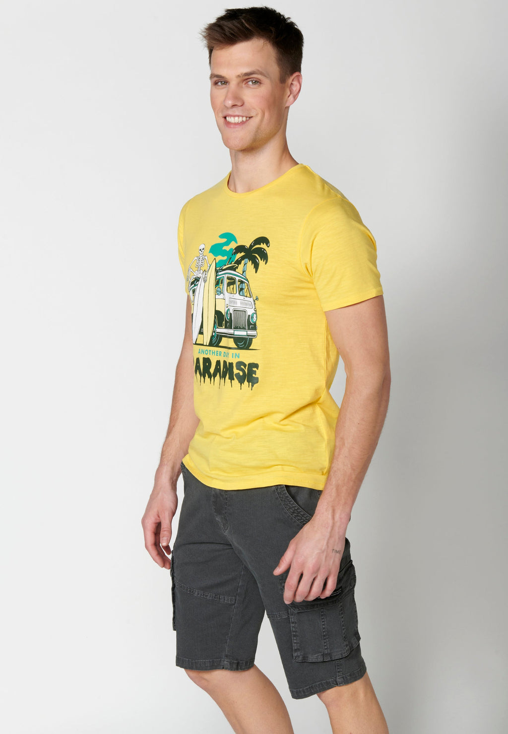 Camiseta Hombre Manga Corta Cuello Redondo Estampada – Koroshi 2311MC38