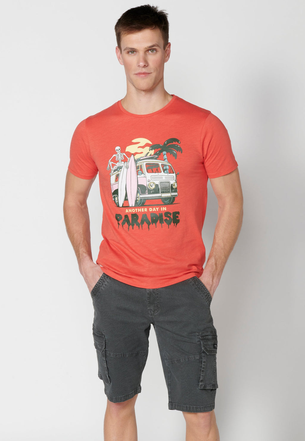 Camiseta Hombre Manga Corta Cuello Redondo Estampada – Koroshi 2311MC38