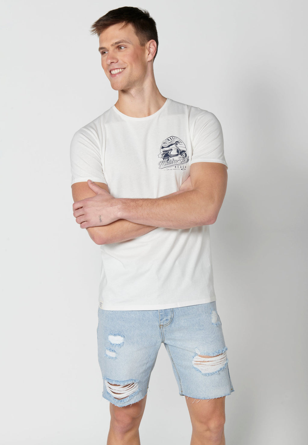 Camiseta Hombre Manga Corta Cuello Redondo Estampada – Koroshi 2311MC42