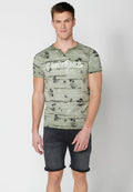Camiseta Hombre Manga Corta Cuello Redondo Estampado Tropical – Koroshi Kaki