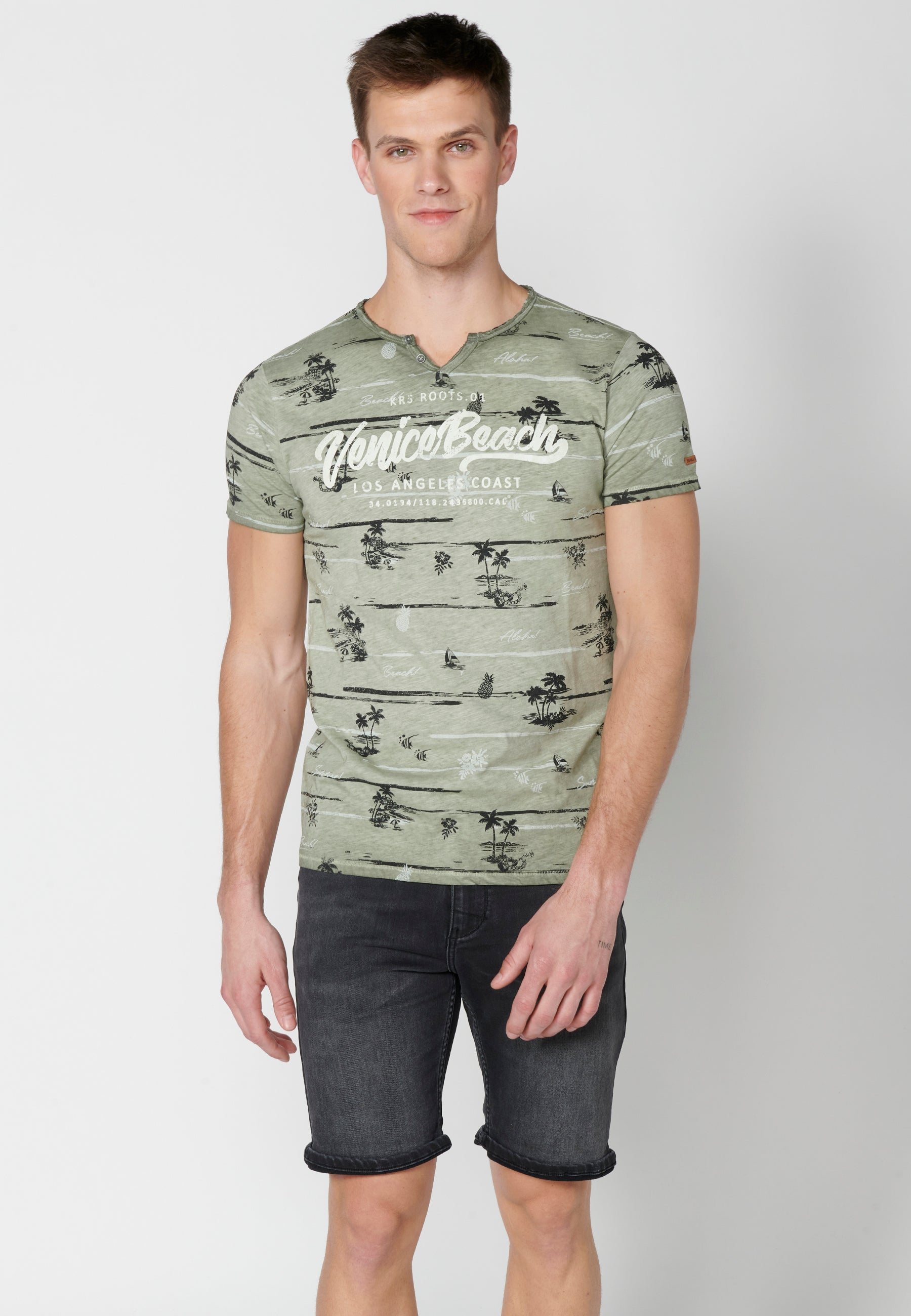 Camiseta Hombre Manga Corta Cuello Redondo Estampado Tropical – Koroshi Kaki