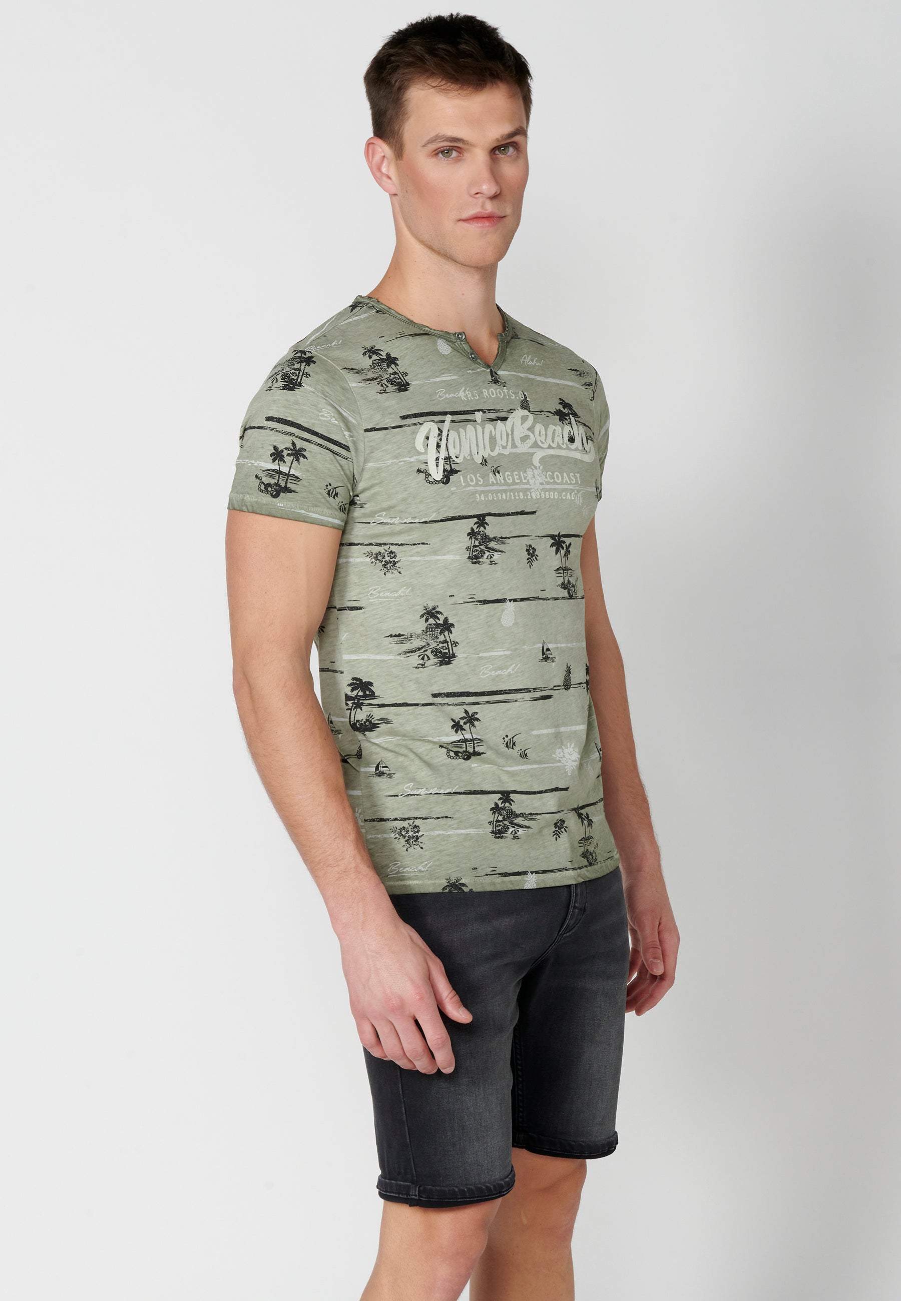 Camiseta Hombre Manga Corta Cuello Redondo Estampado Tropical – Koroshi Kaki
