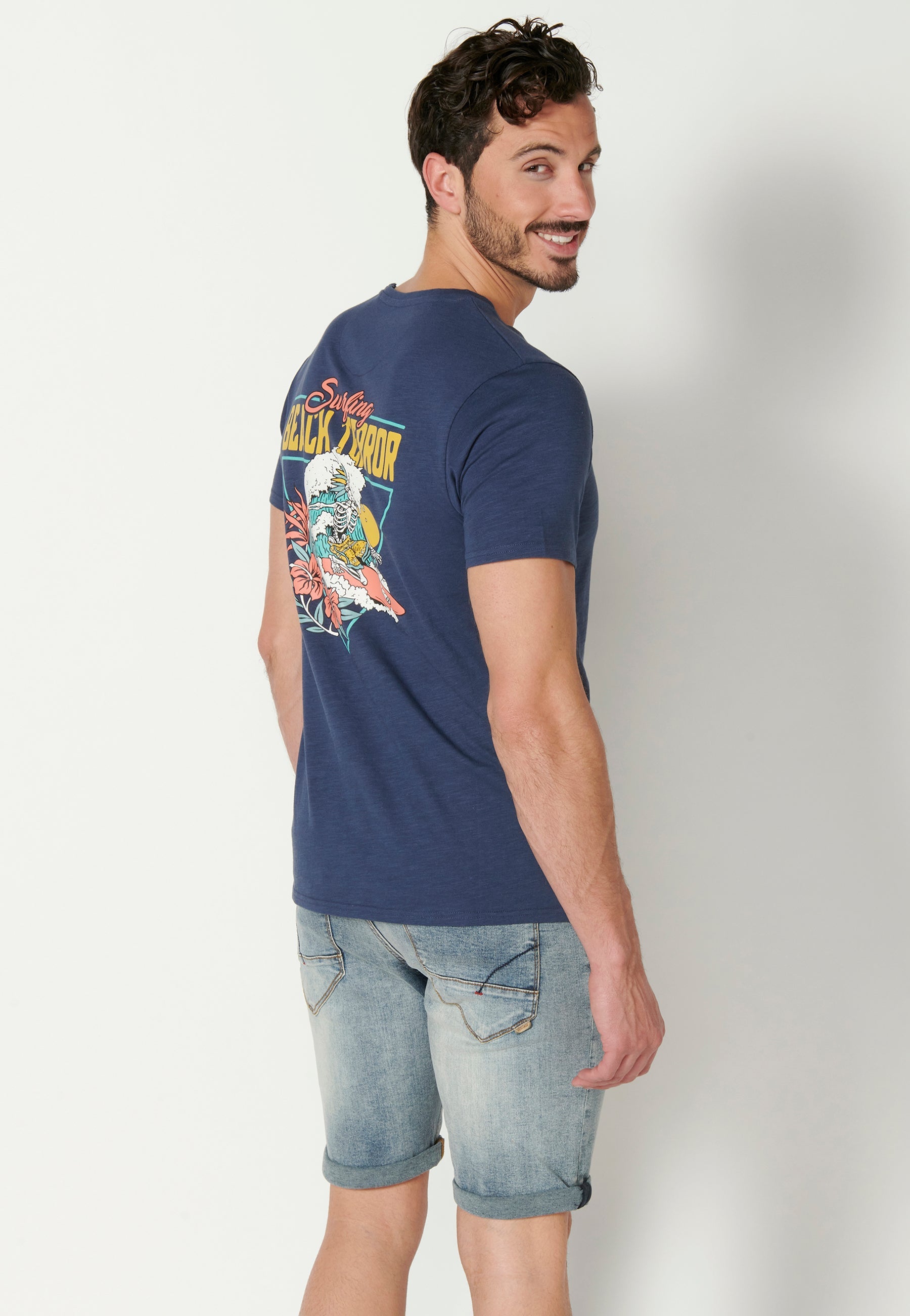 Camiseta Hombre Manga Corta Cuello Redondo Bolsillo Estampado – Koroshi 2311MC46