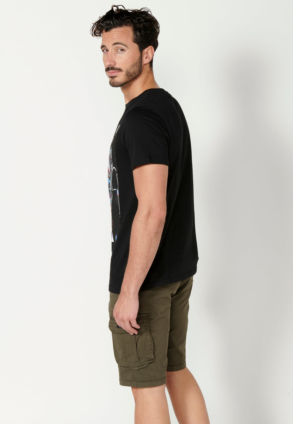 Camiseta Hombre Manga Corta Cuello Redondo Estampada – Koroshi Negro