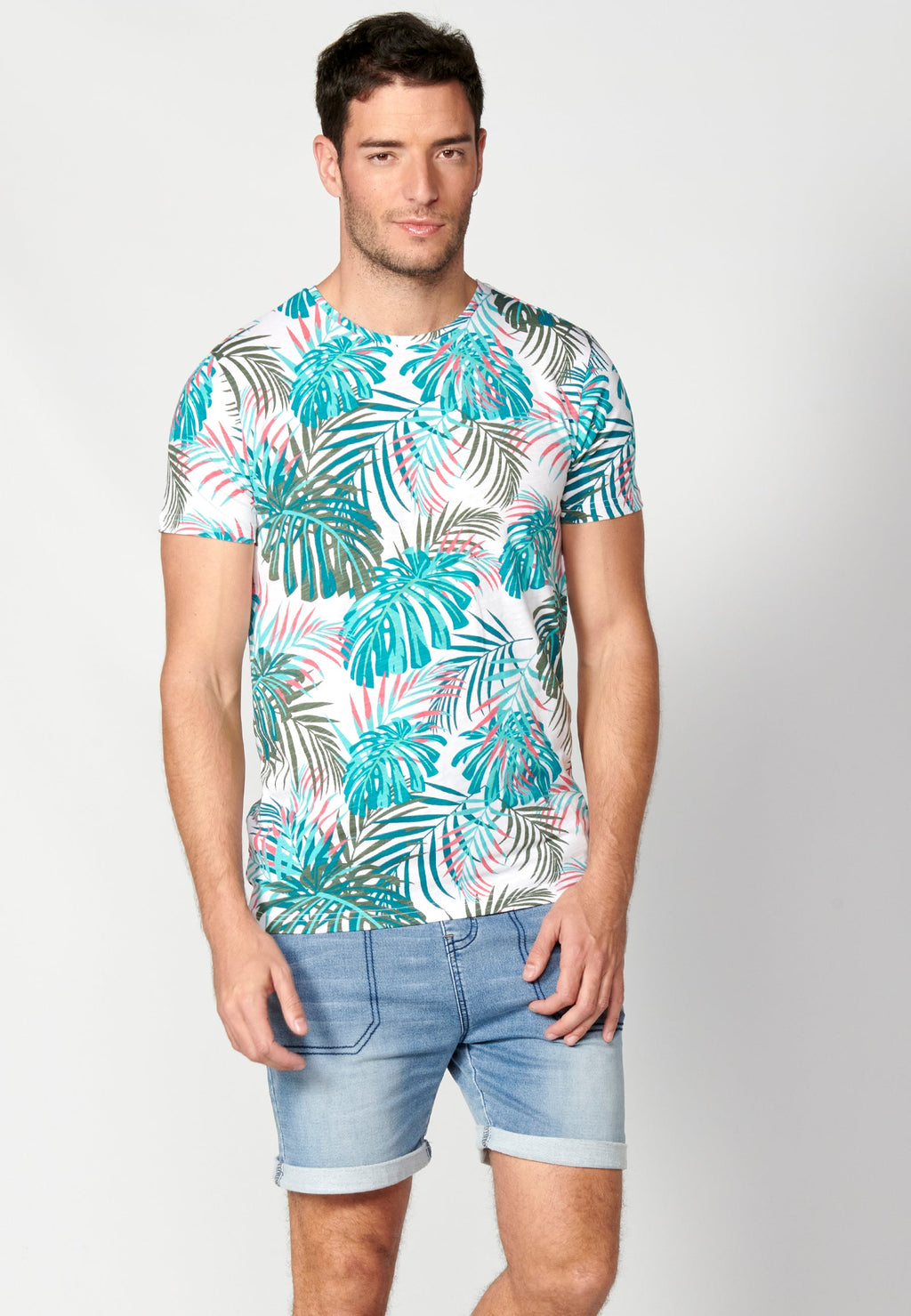 Camiseta Hombre Manga Corta Cuello Redondo Estampado Tropical – Koroshi 2311MC55