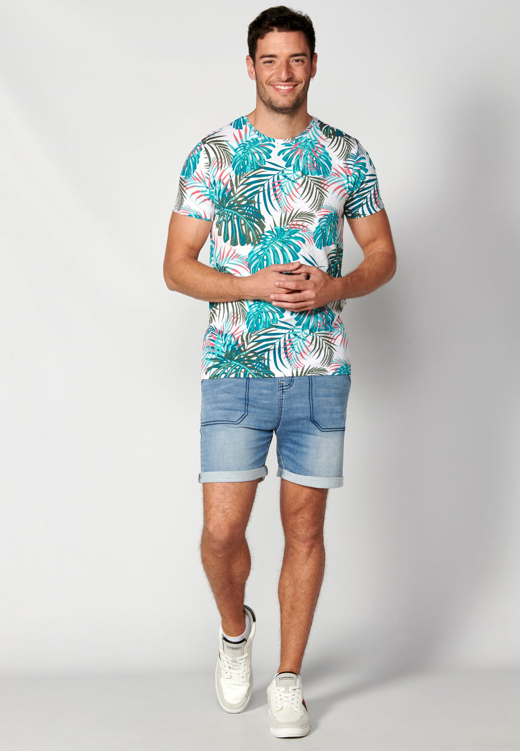 Camiseta Hombre Manga Corta Cuello Redondo Estampado Tropical – Koroshi 2311MC55
