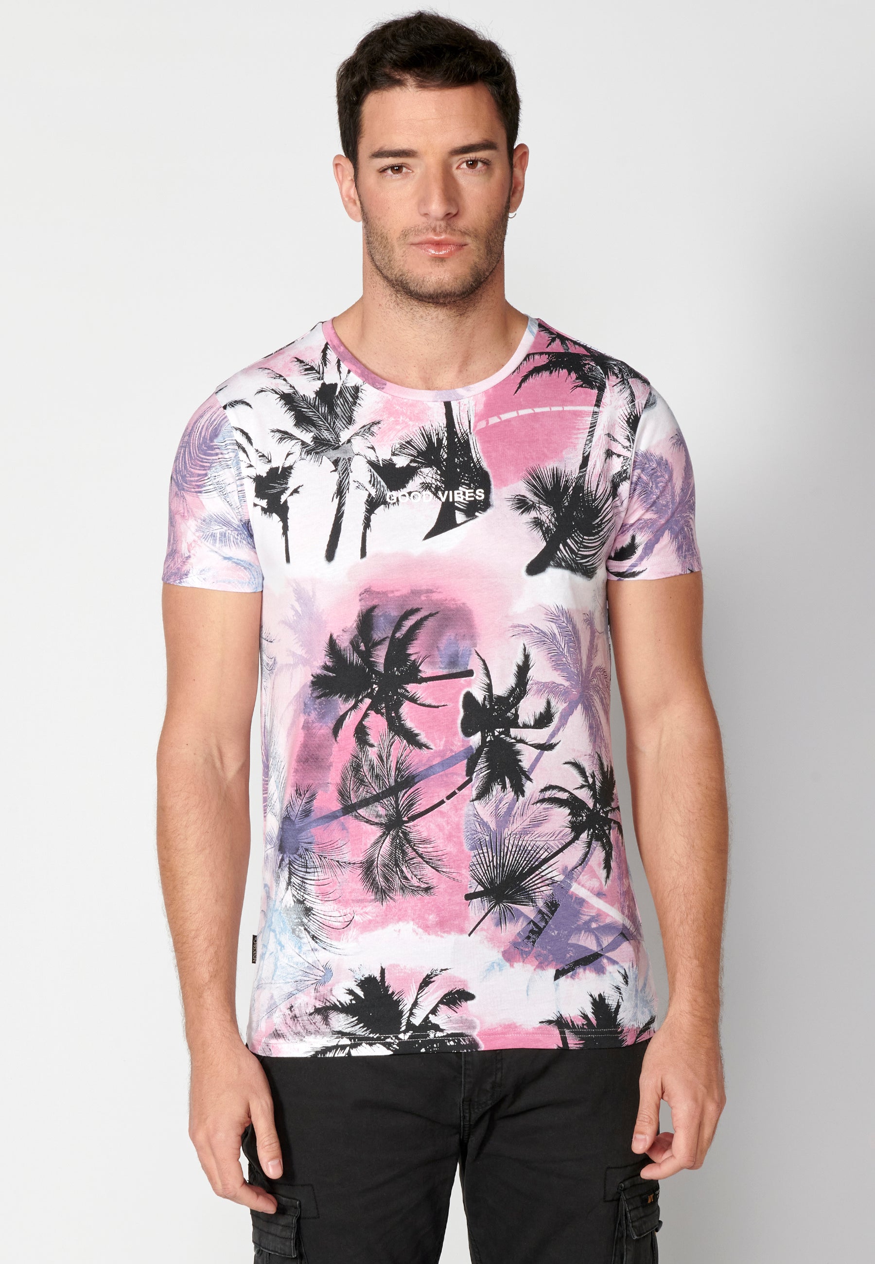 Camiseta Hombre Manga Corta Cuello Redondo Estampado Tropical – Koroshi Rosa