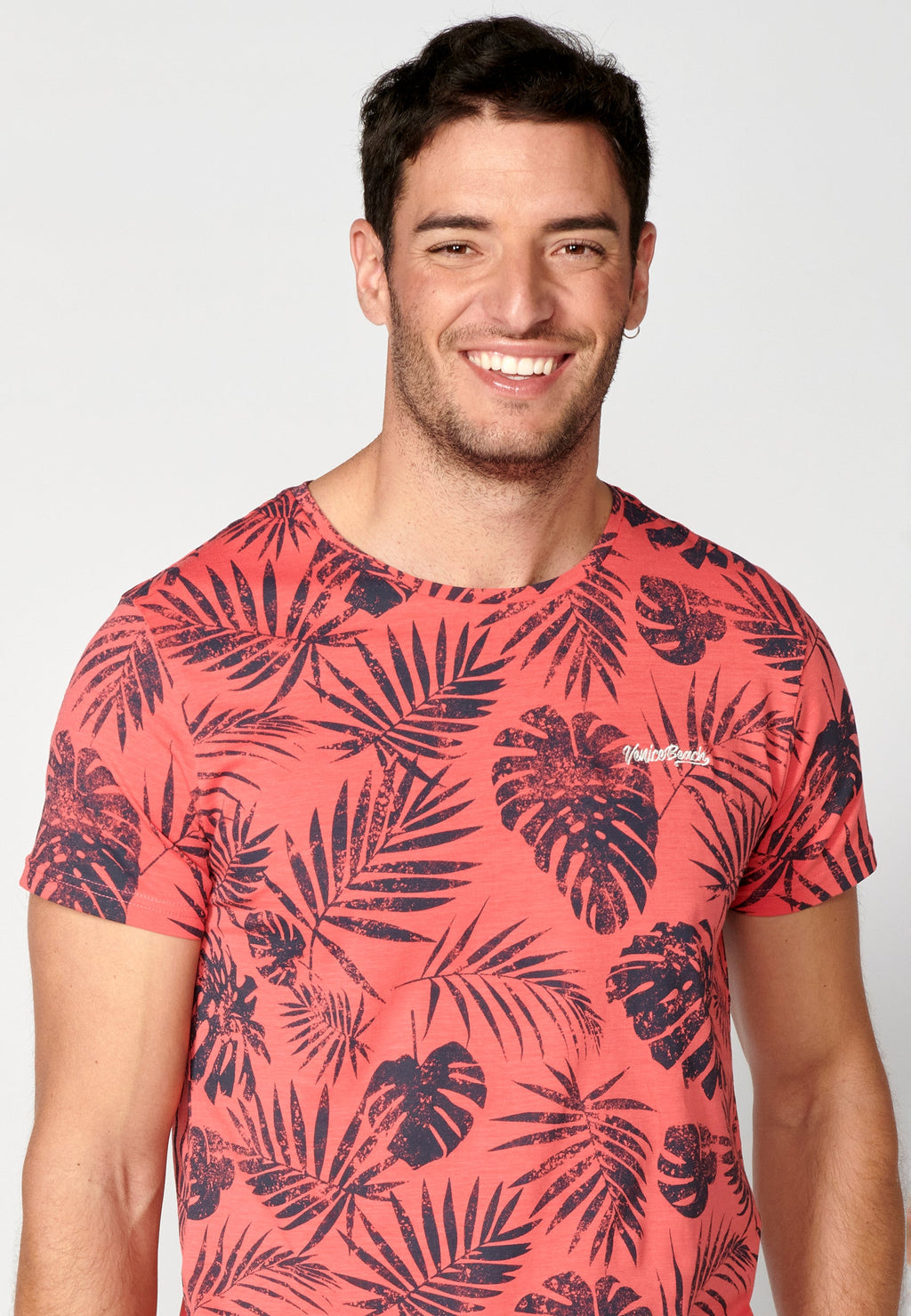Camiseta Hombre Manga Corta Cuello Redondo Estampado Tropical – Koroshi 2311MC59