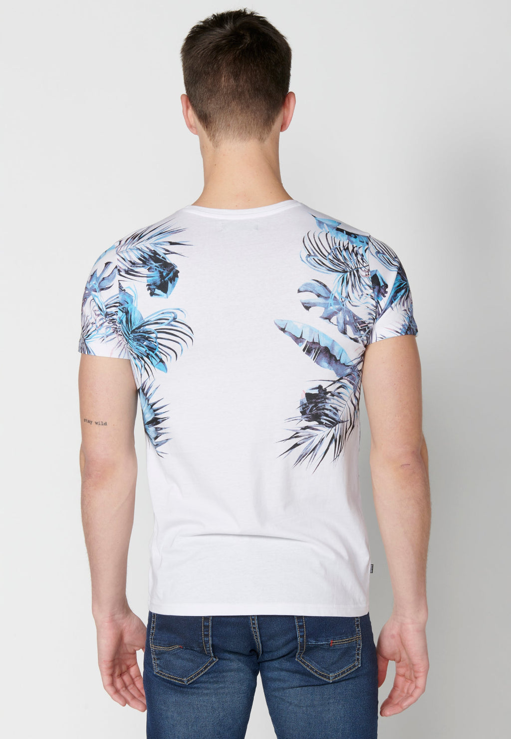 Camiseta Hombre Manga Corta Cuello Redondo Estampado Tropical – Koroshi Blanco