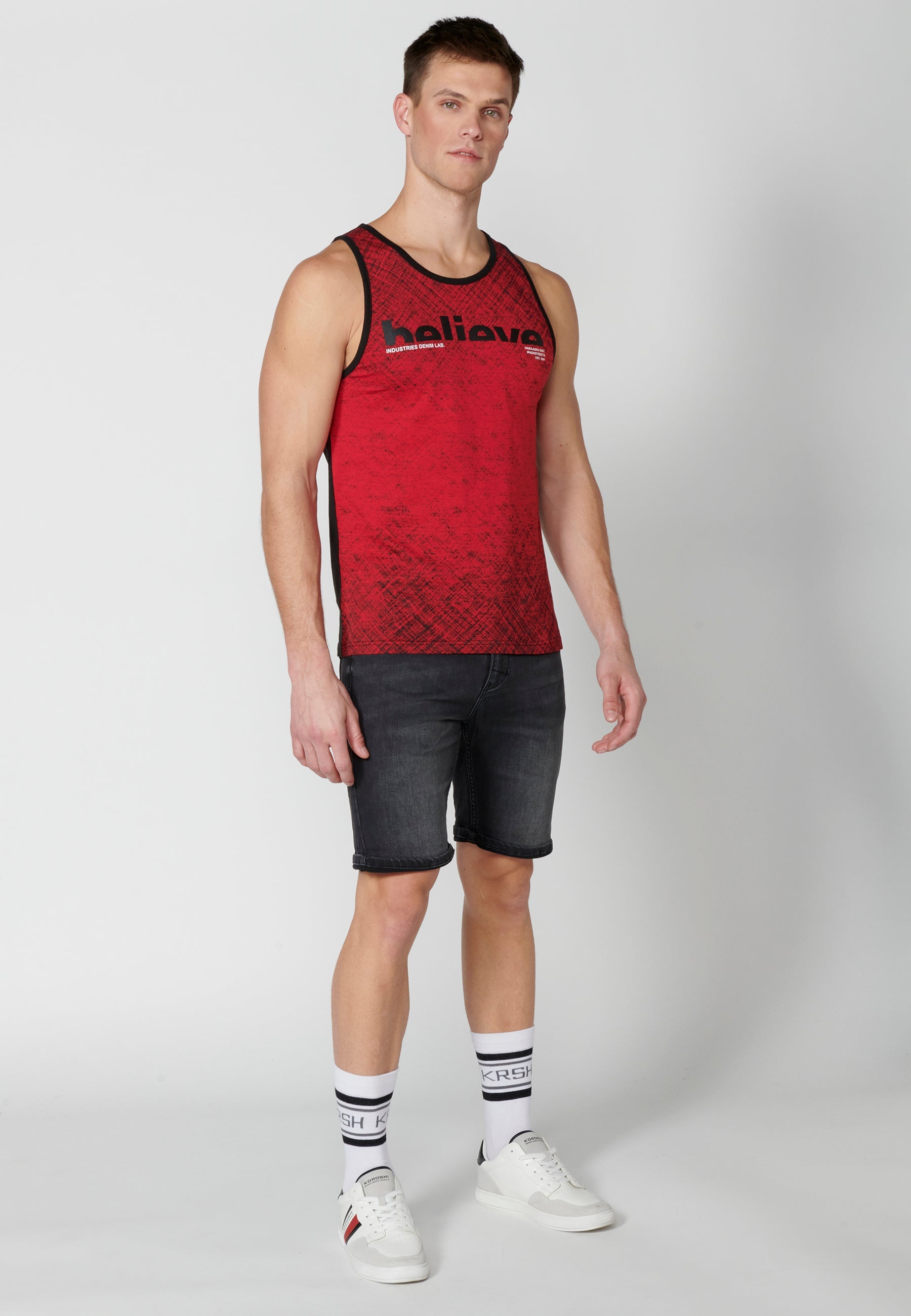 Camiseta Sin Mangas Hombre con Texto en el Pecho – Koroshi Rojo