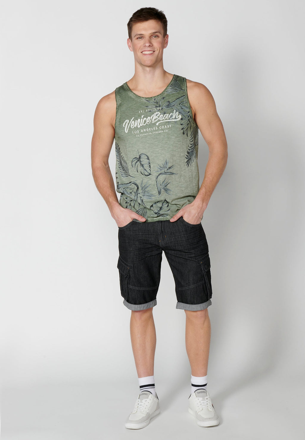 Camiseta Sin Mangas Hombre Estampado Tropical – Koroshi Kaki