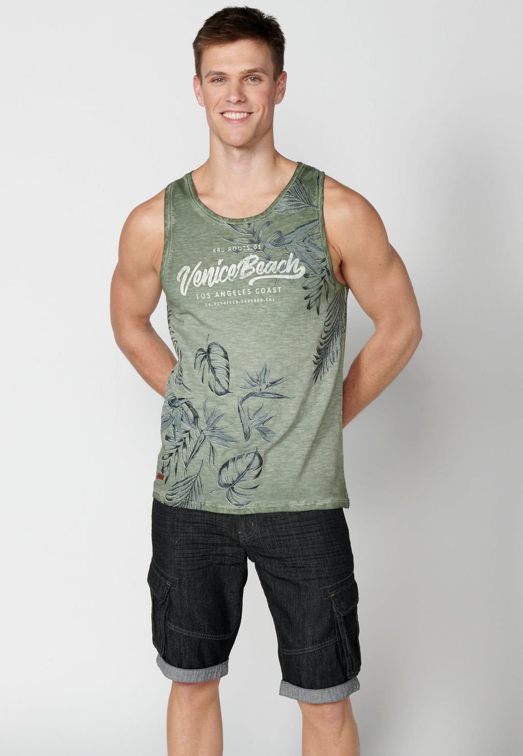 Camiseta Sin Mangas Hombre Estampado Tropical – Koroshi Kaki
