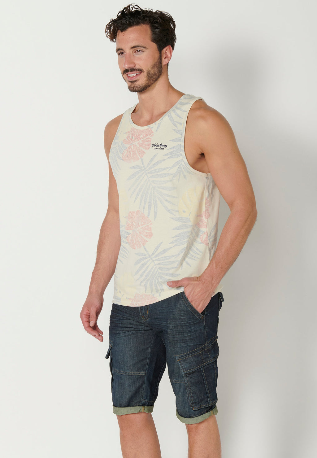 Camiseta Sin Mangas Hombre Estampado Tropical – Koroshi Multicolor