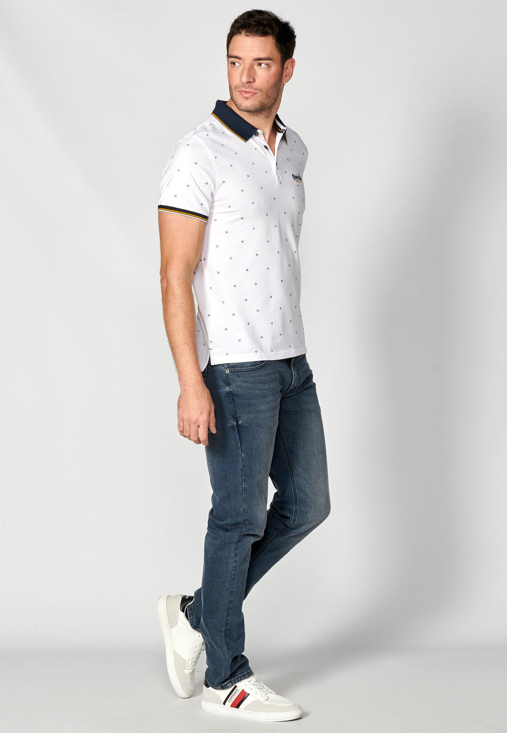Polo Hombre Manga Corta Cuello Camisero Estampado – Koroshi 2311PC04