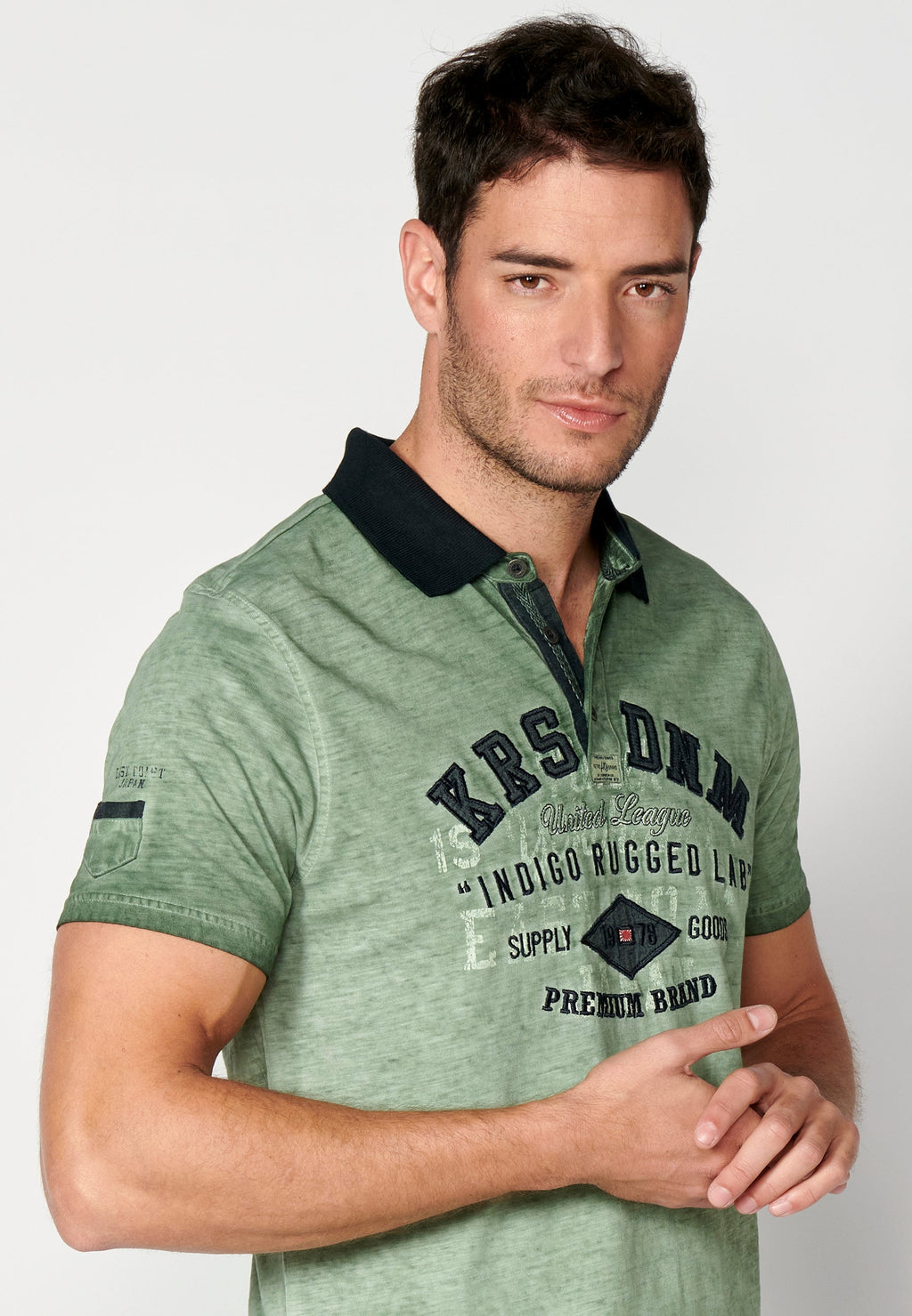Polo Hombre Manga Corta Cuello Camisero Estampado – Koroshi 2311PC15